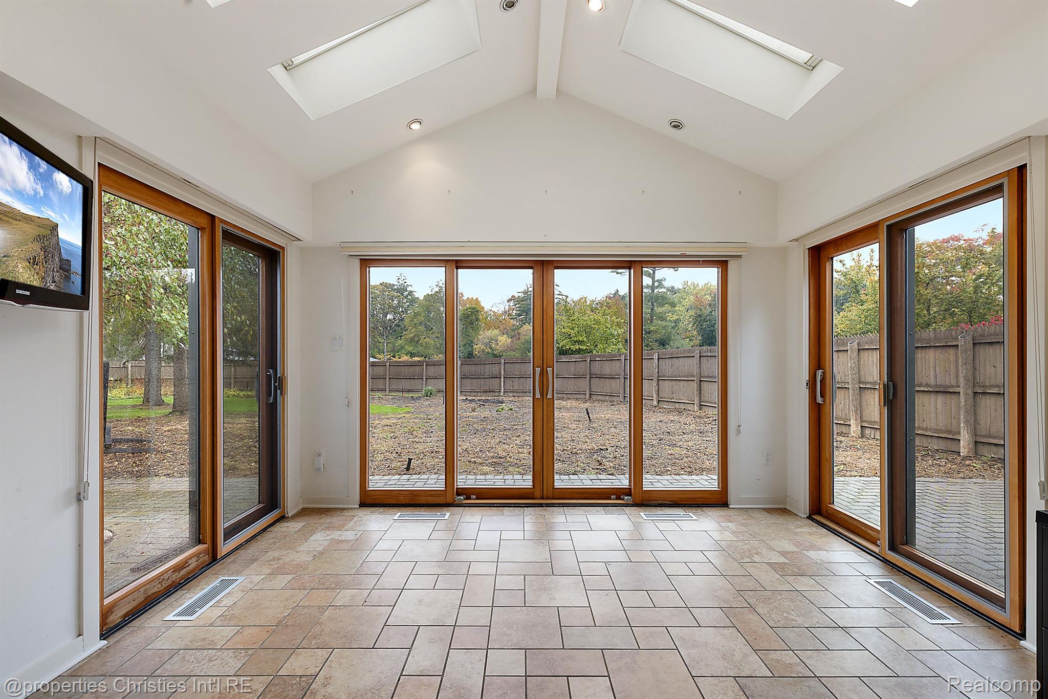 30542 Hickory Lane