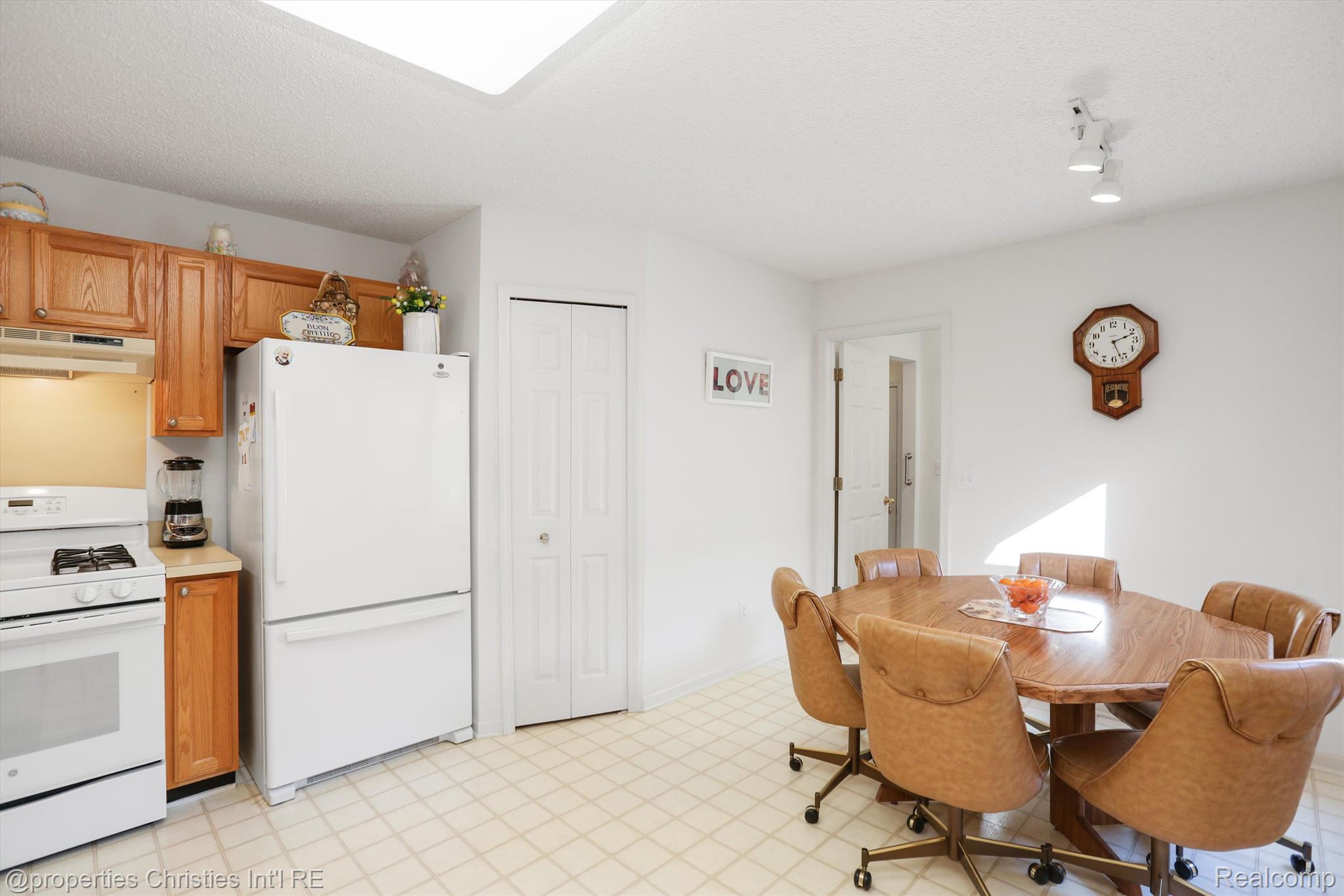 35211 White Pine Trail