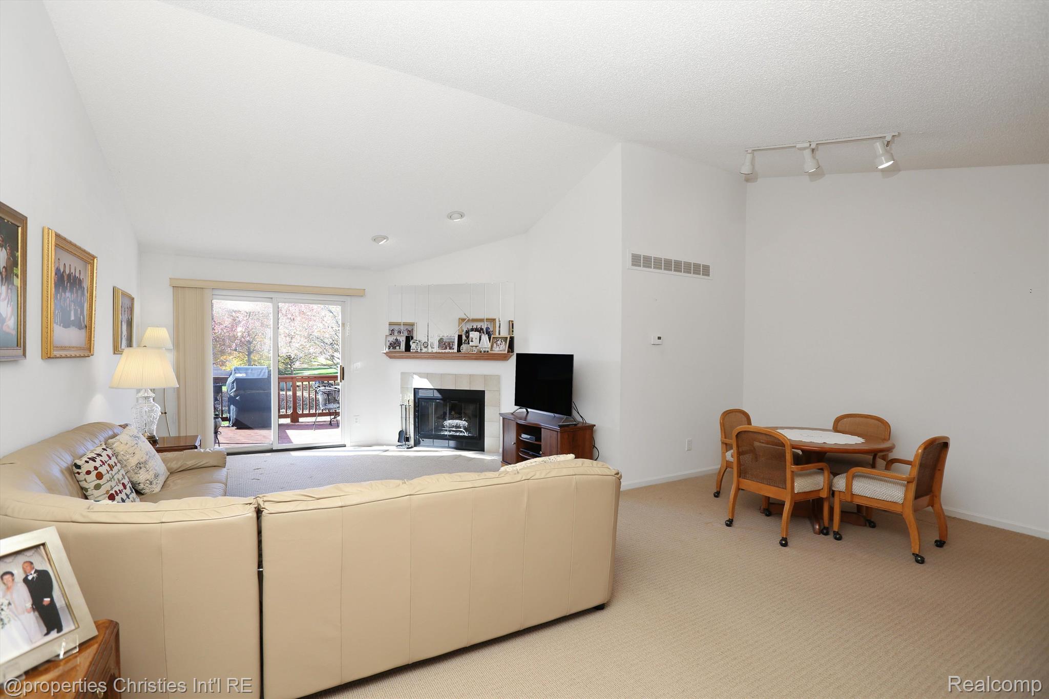 35211 White Pine Trail