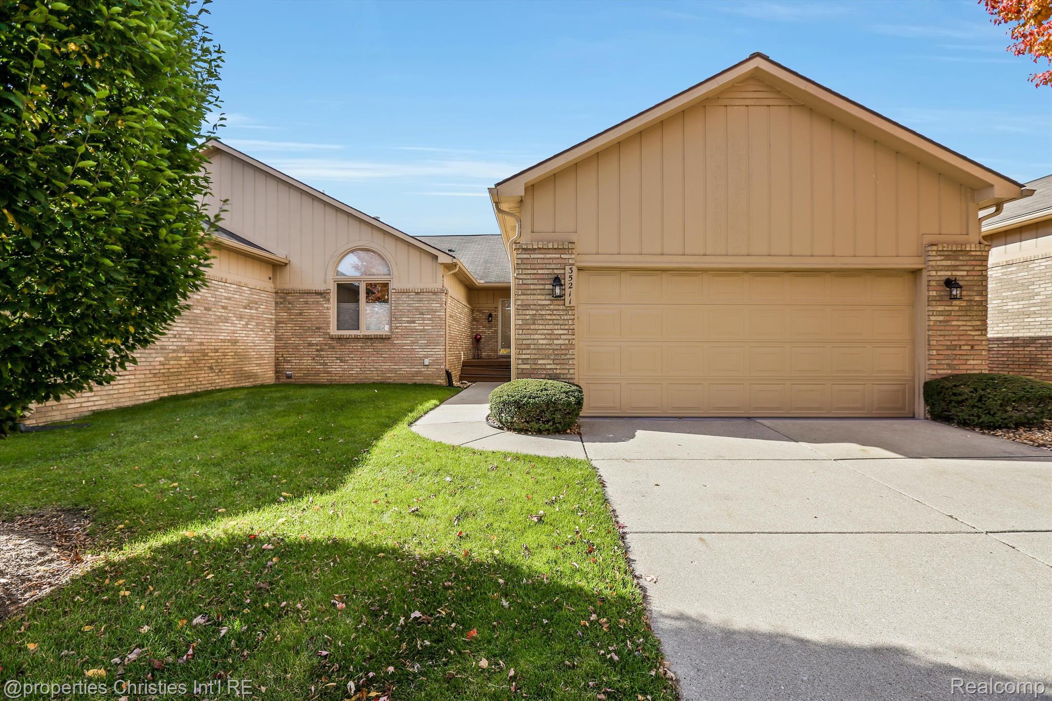 35211 White Pine Trail