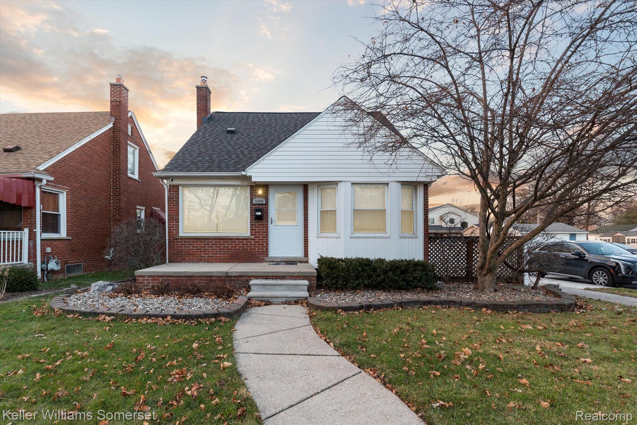 3100 EDGEWOOD Street