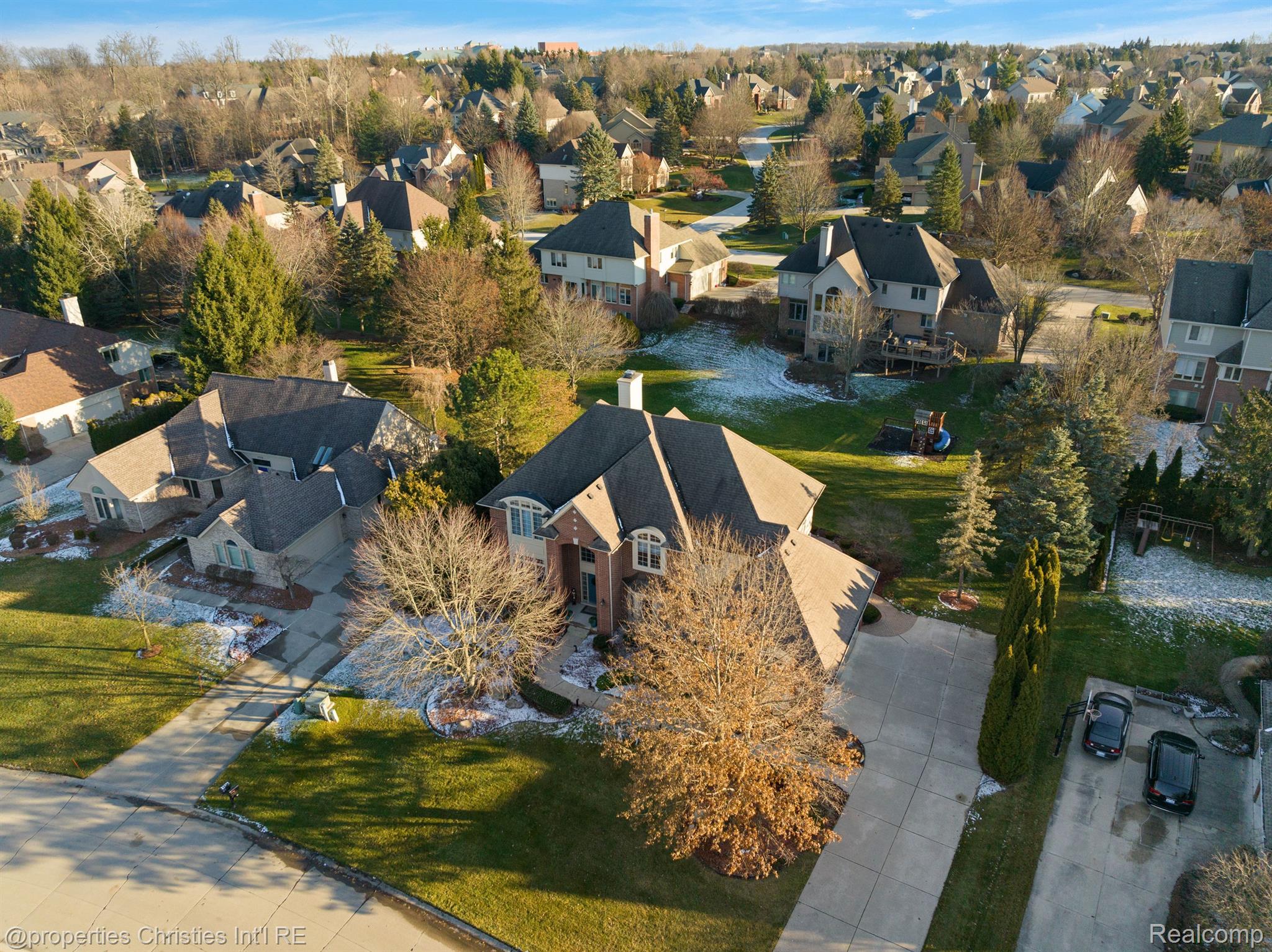 17506 Rolling Woods Circle