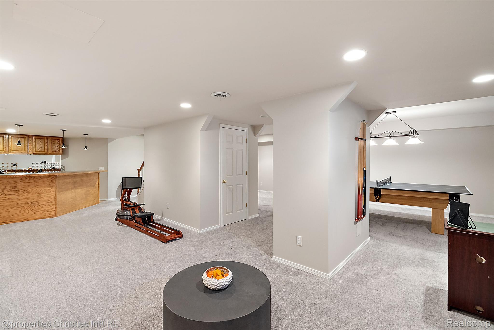 17506 Rolling Woods Circle