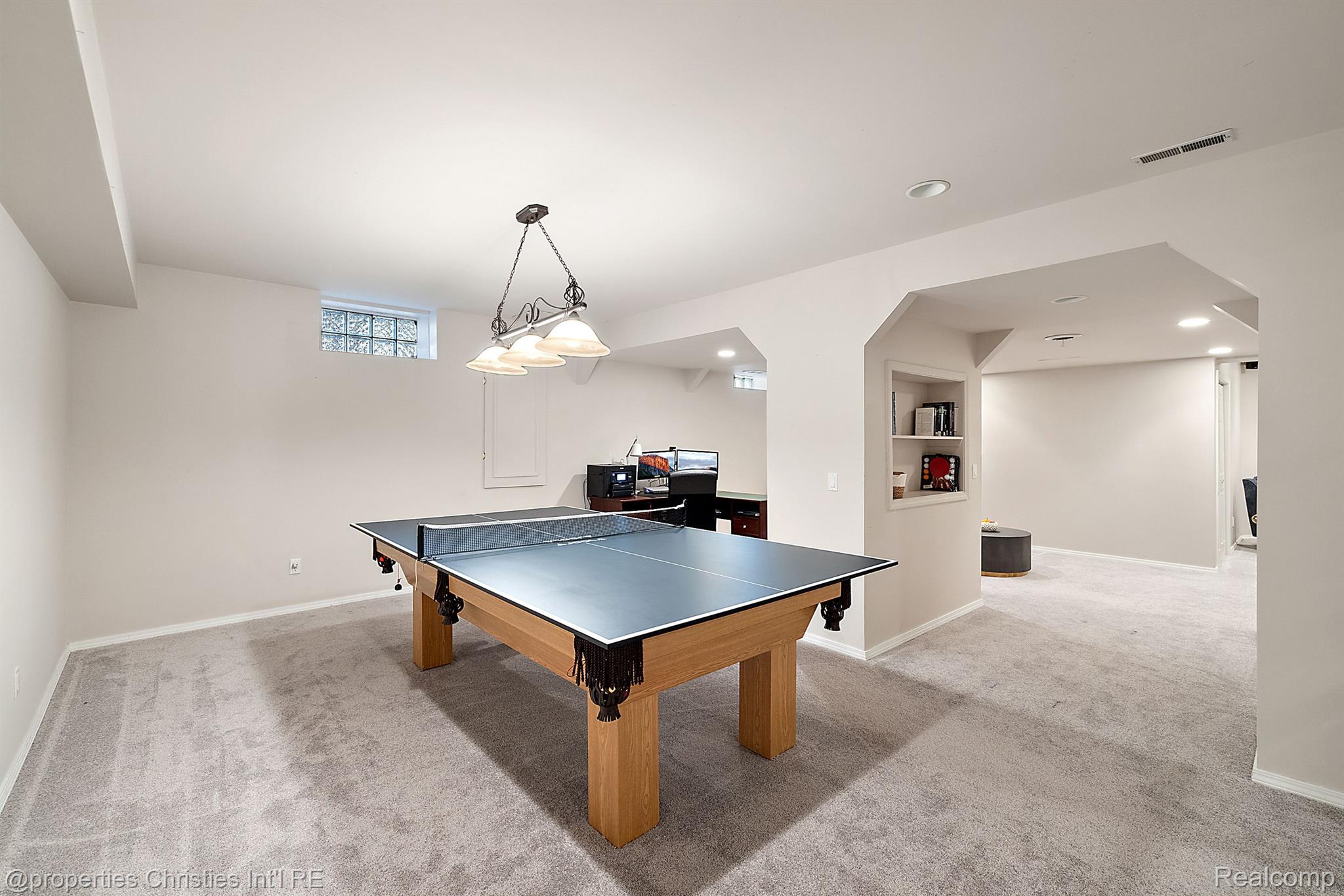 17506 Rolling Woods Circle