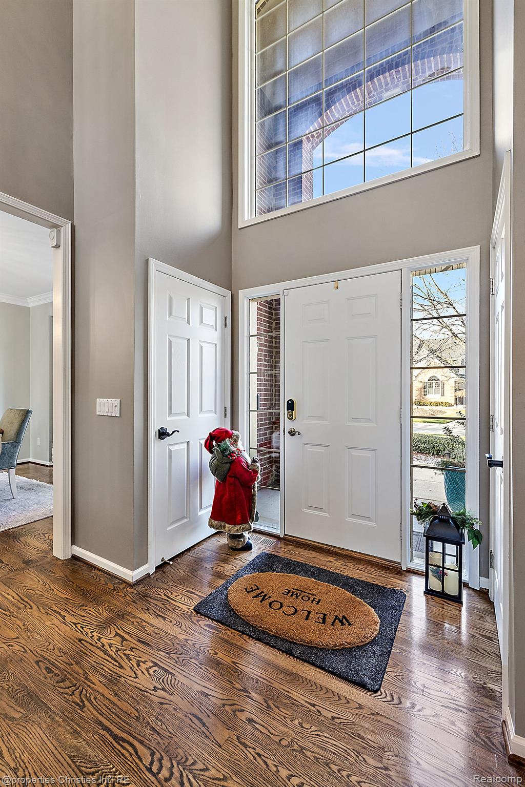 17506 Rolling Woods Circle