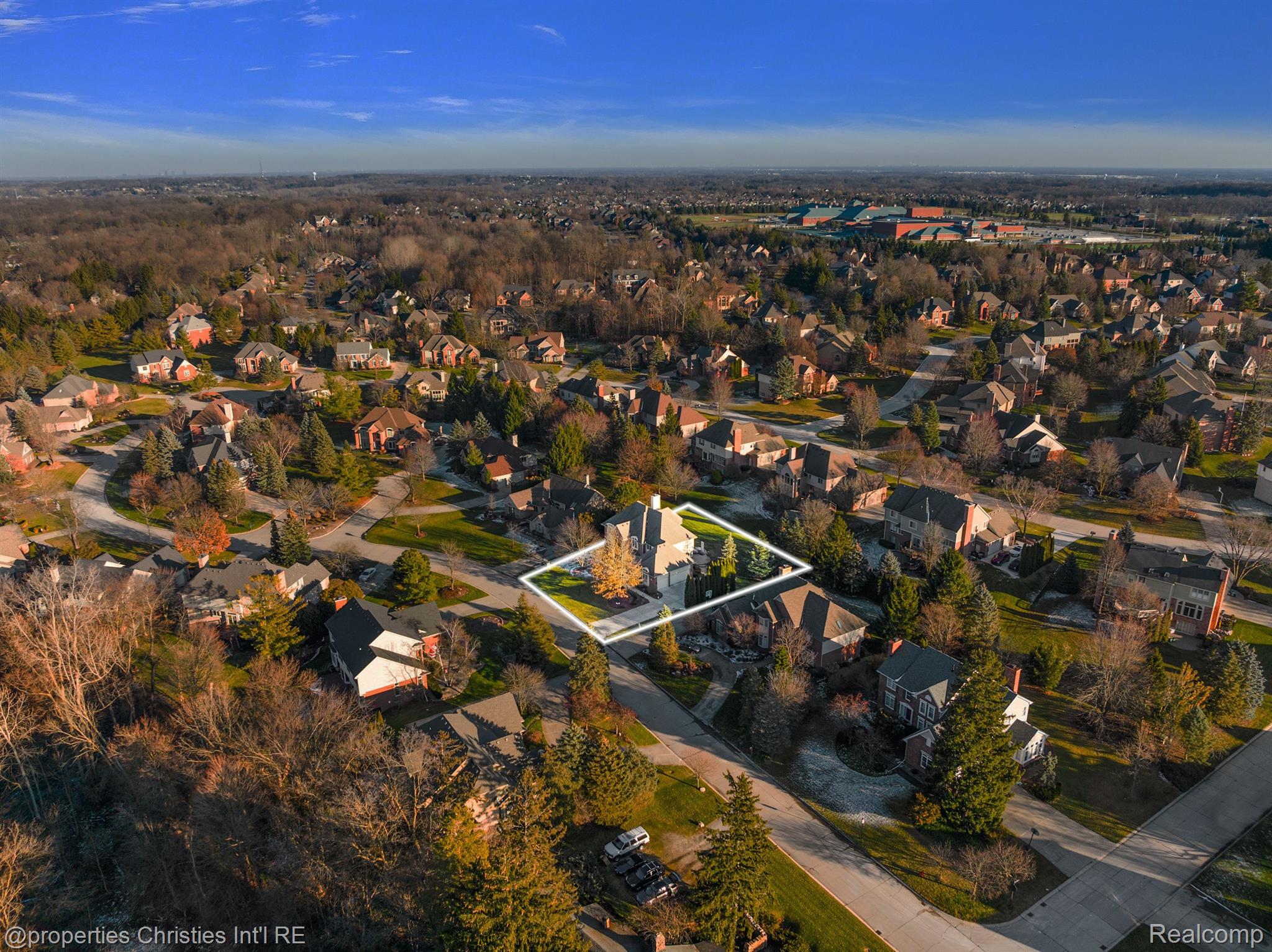 17506 Rolling Woods Circle