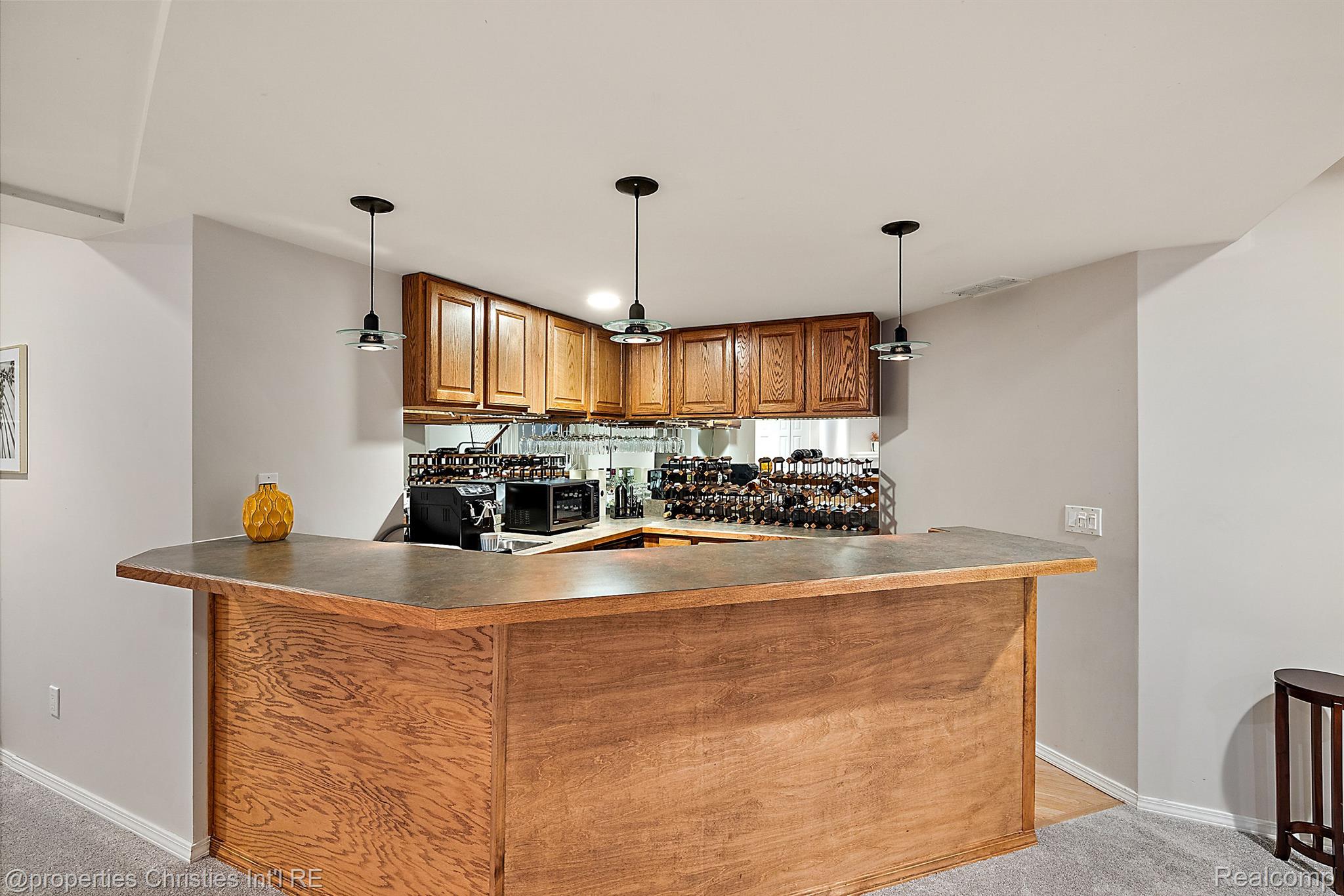 17506 Rolling Woods Circle