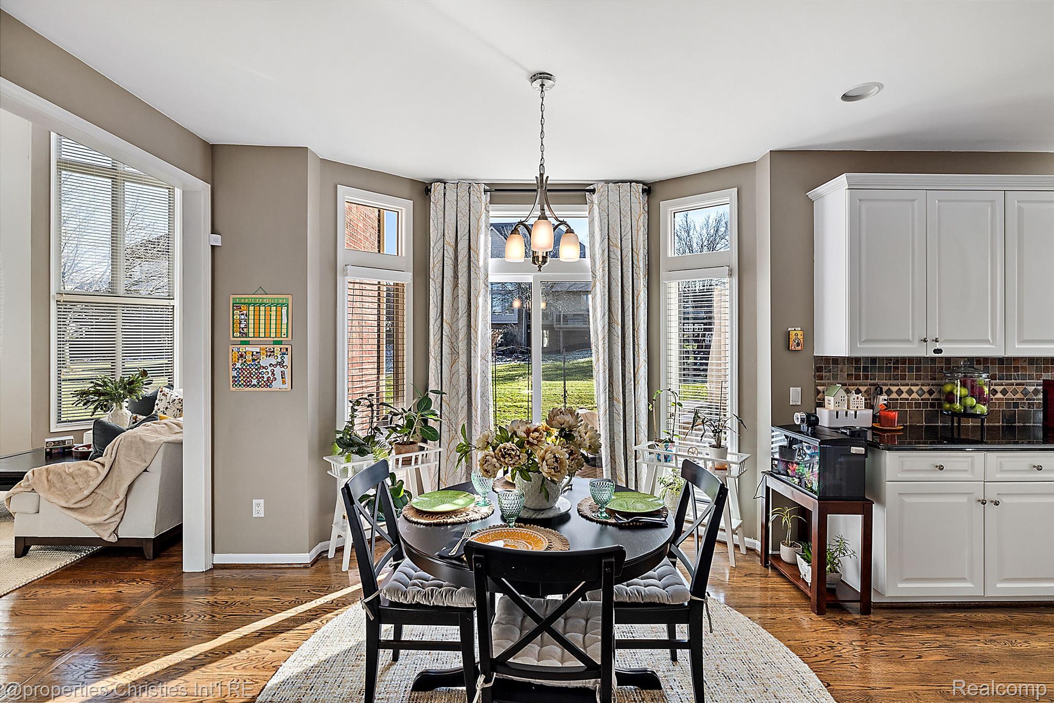 17506 Rolling Woods Circle