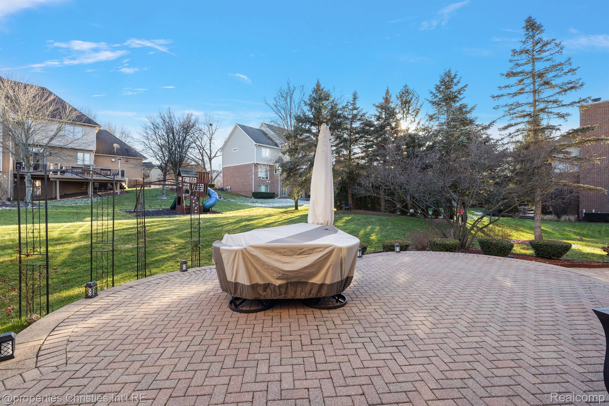 17506 Rolling Woods Circle