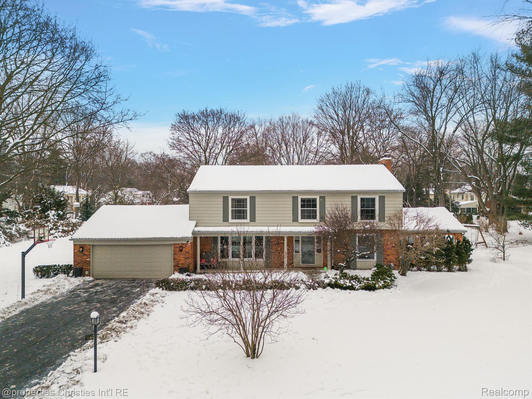 2688 LAMPLIGHTER Lane