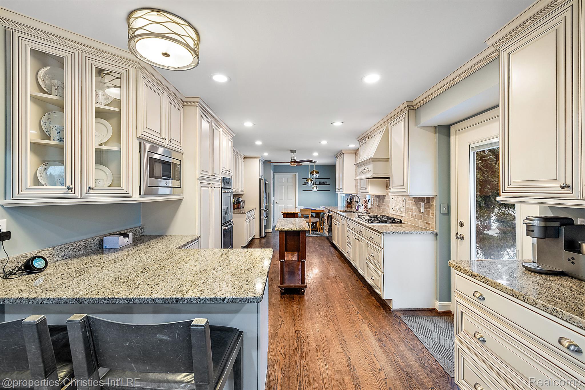 2688 LAMPLIGHTER Lane
