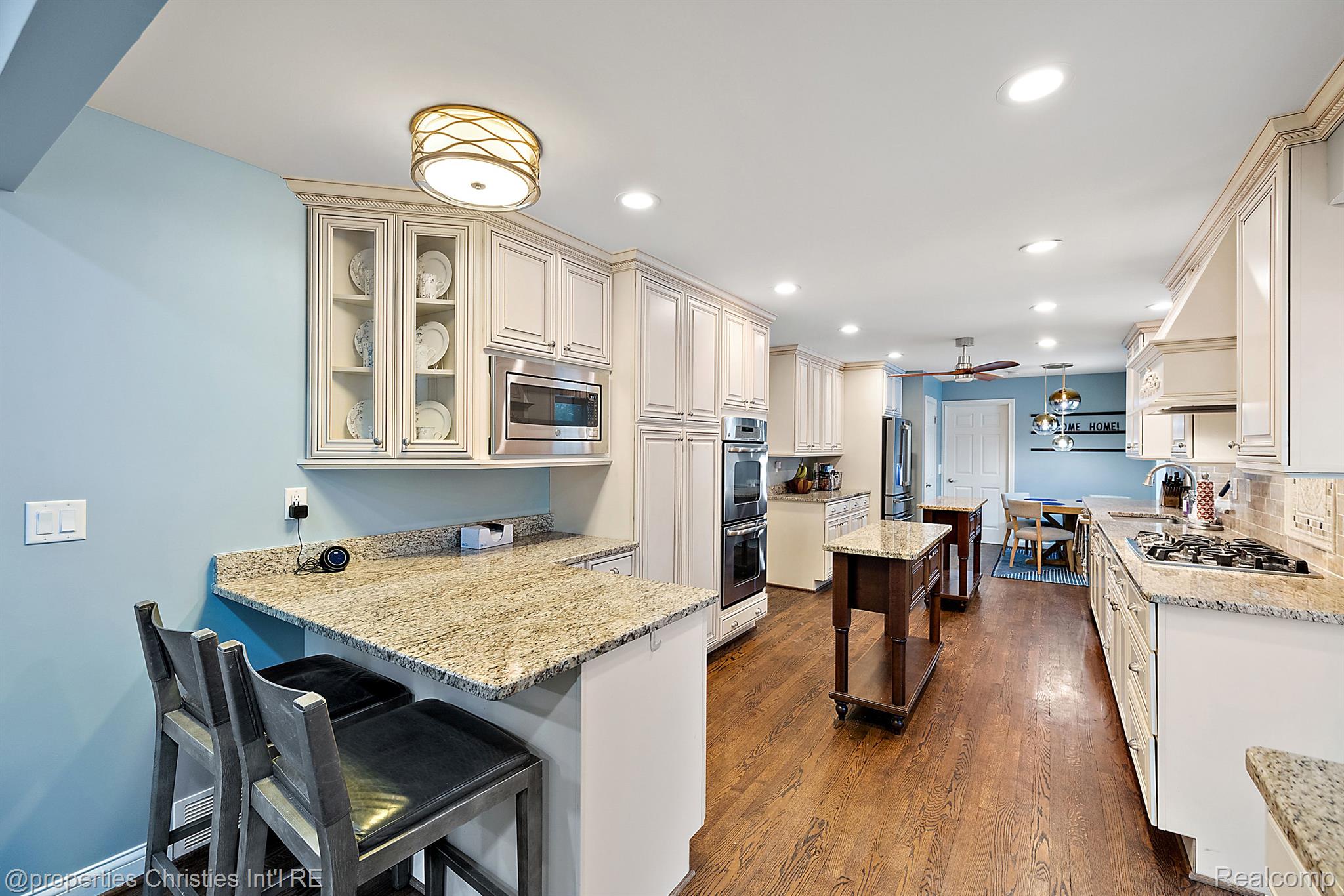 2688 LAMPLIGHTER Lane