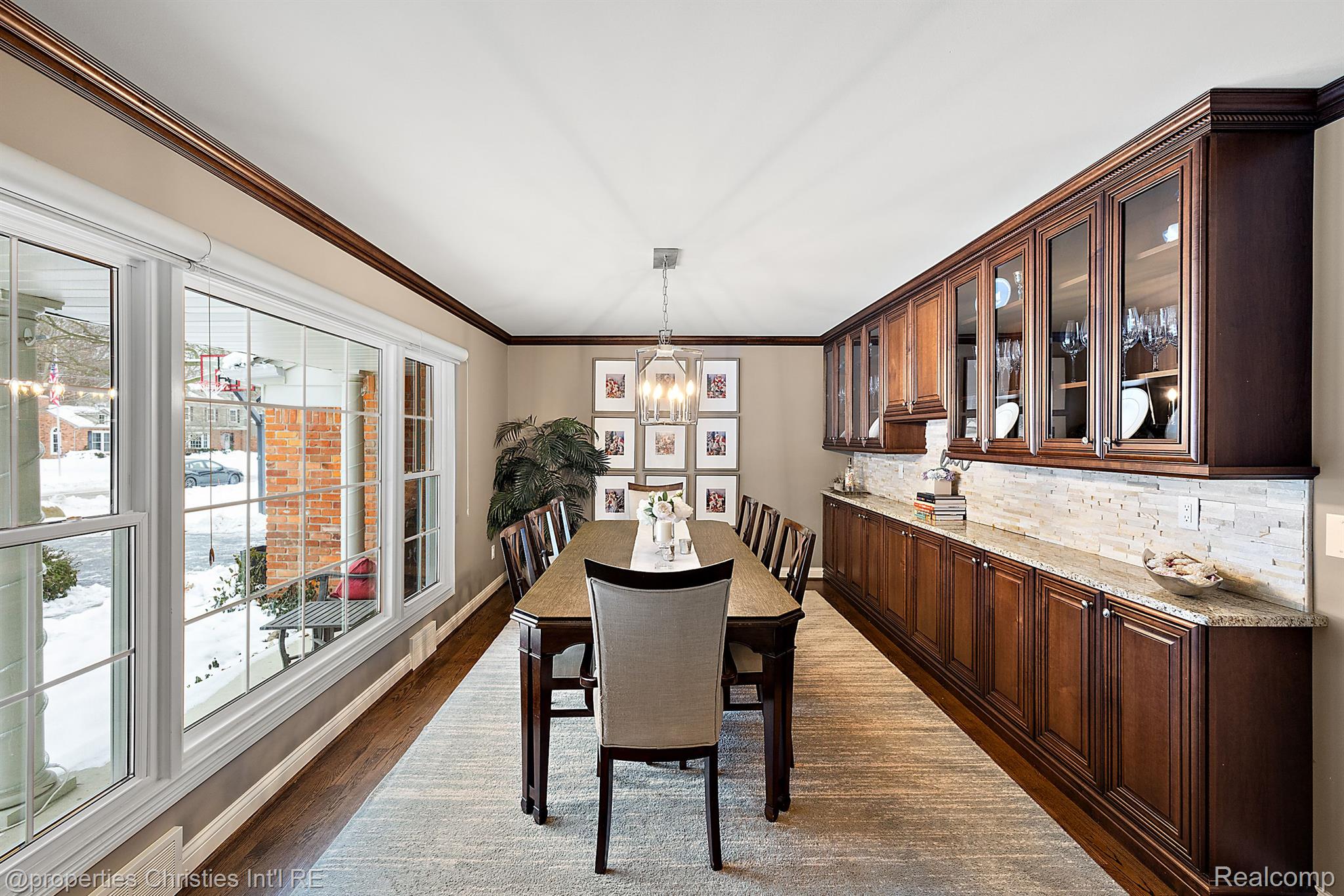 2688 LAMPLIGHTER Lane