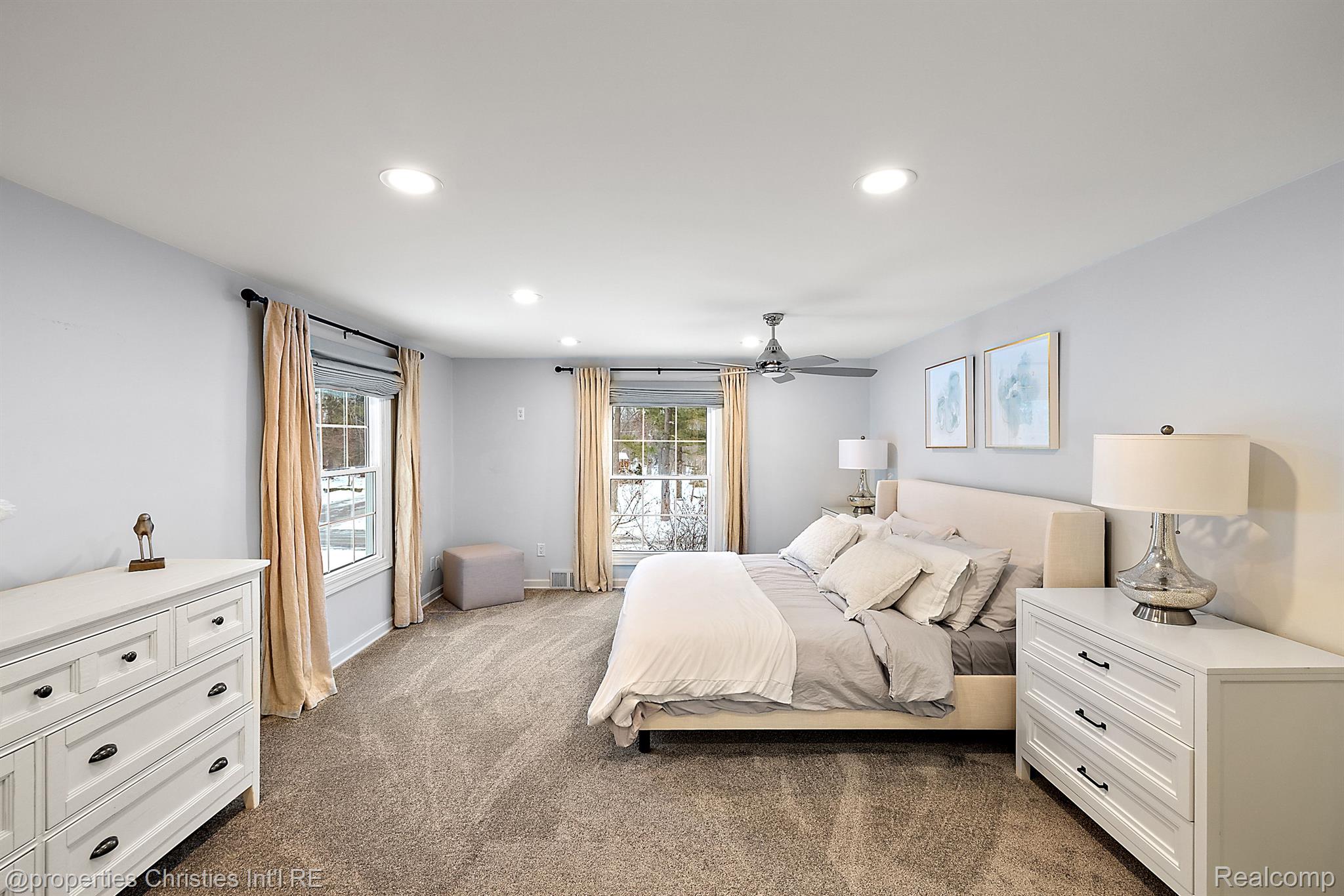 2688 LAMPLIGHTER Lane
