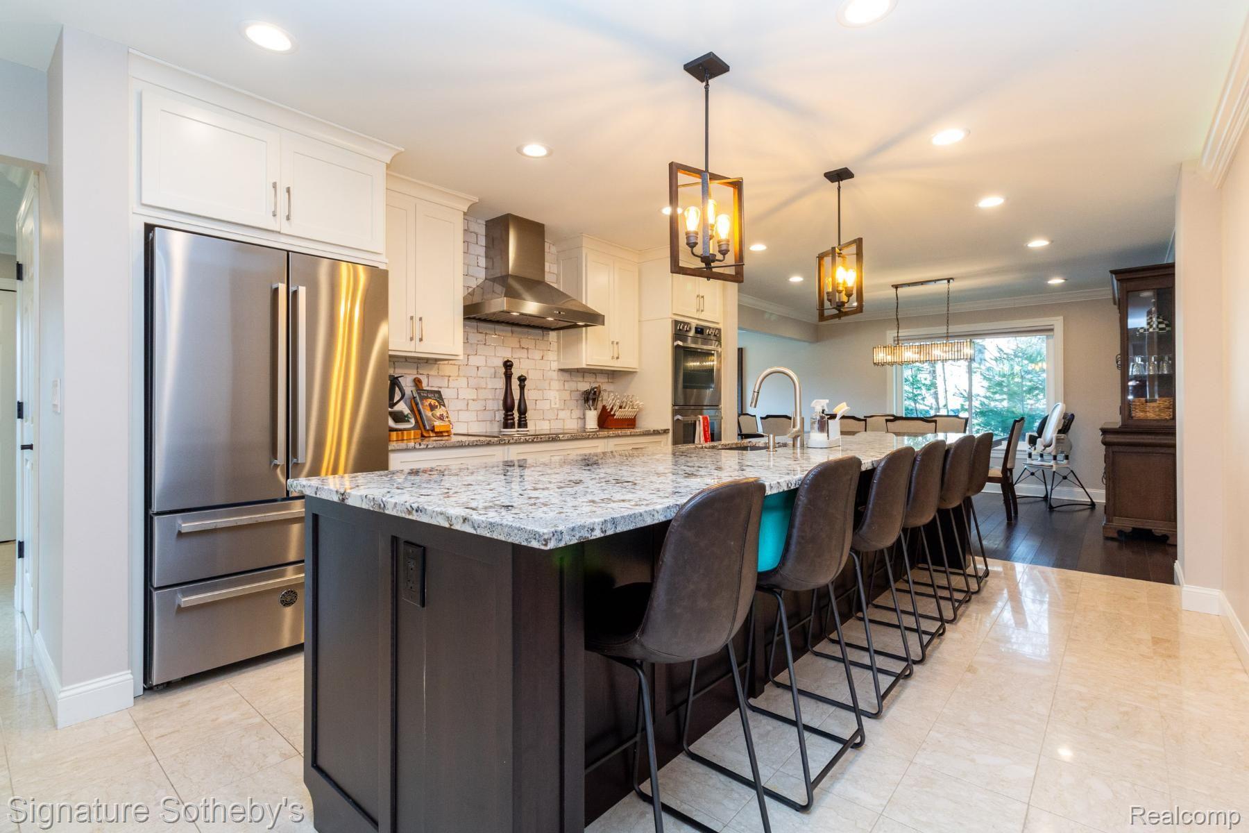2702 CREEK BEND Drive