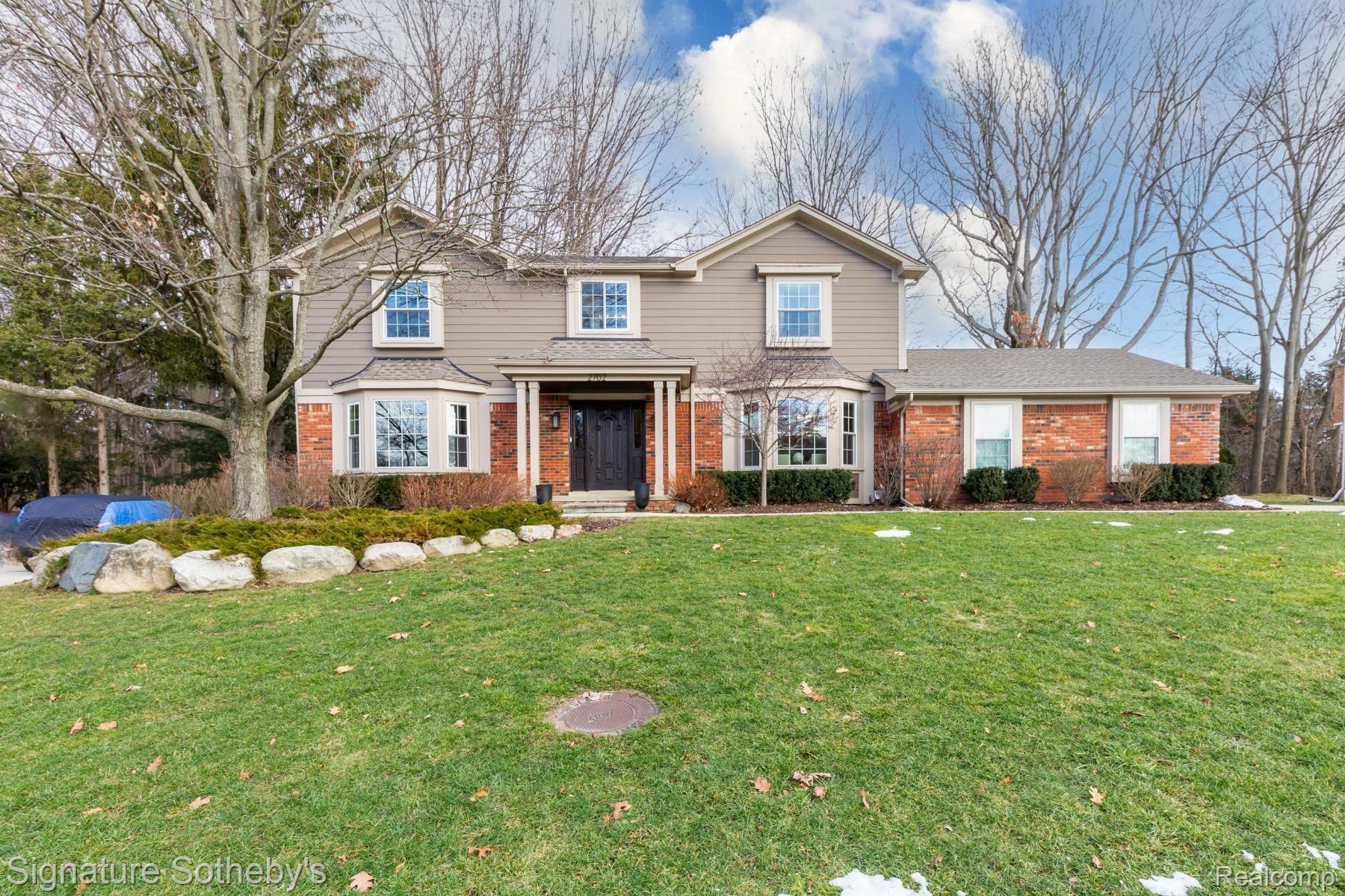 2702 CREEK BEND Drive