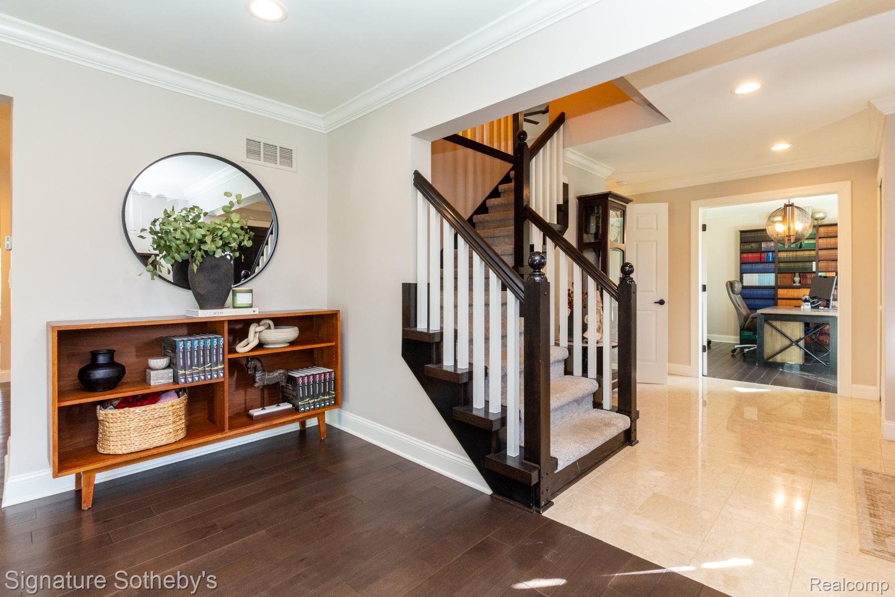 2702 CREEK BEND Drive
