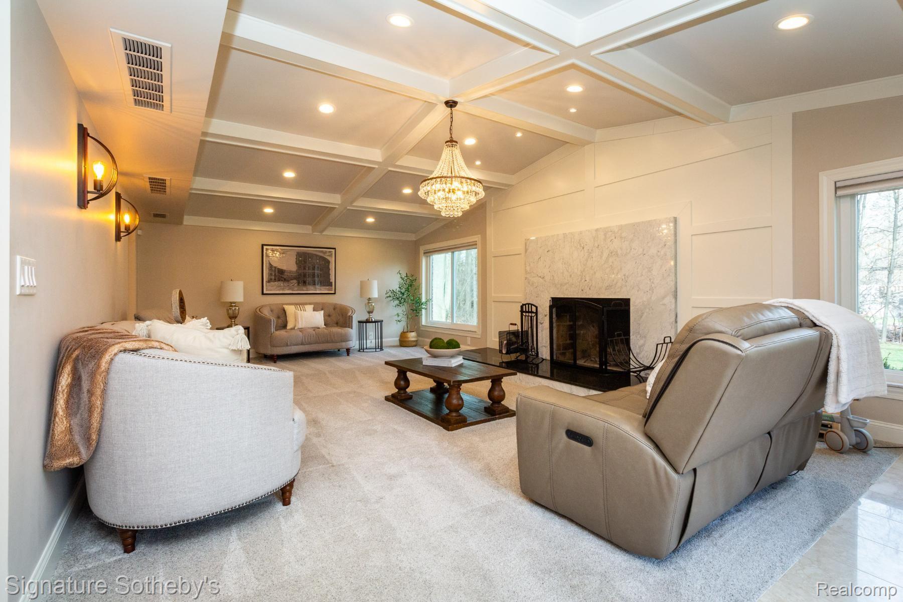 2702 CREEK BEND Drive