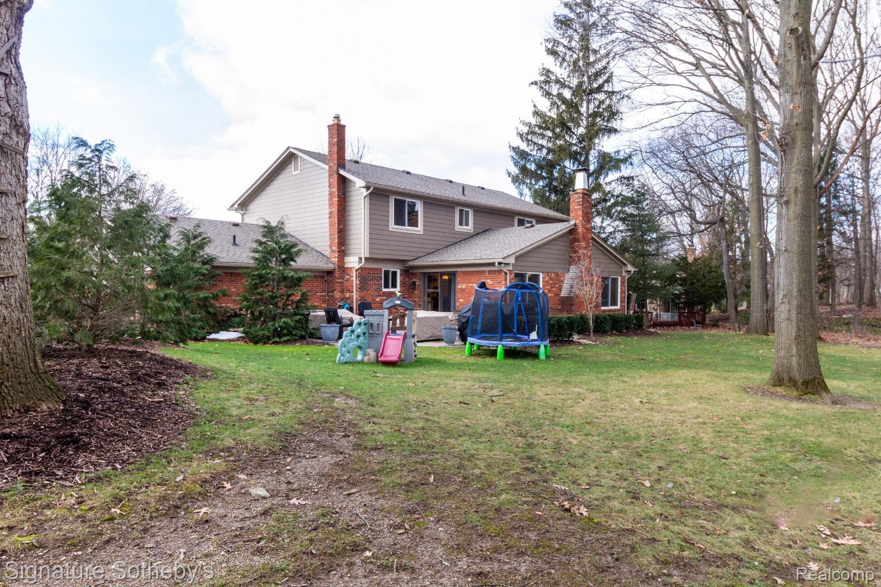 2702 CREEK BEND Drive
