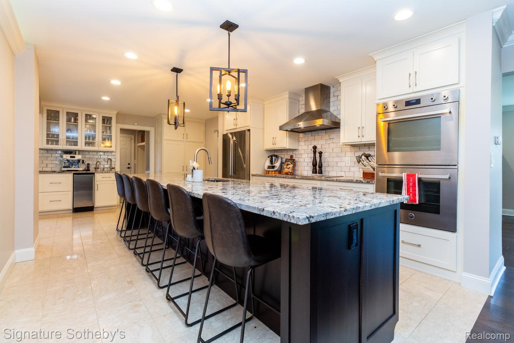 2702 CREEK BEND Drive