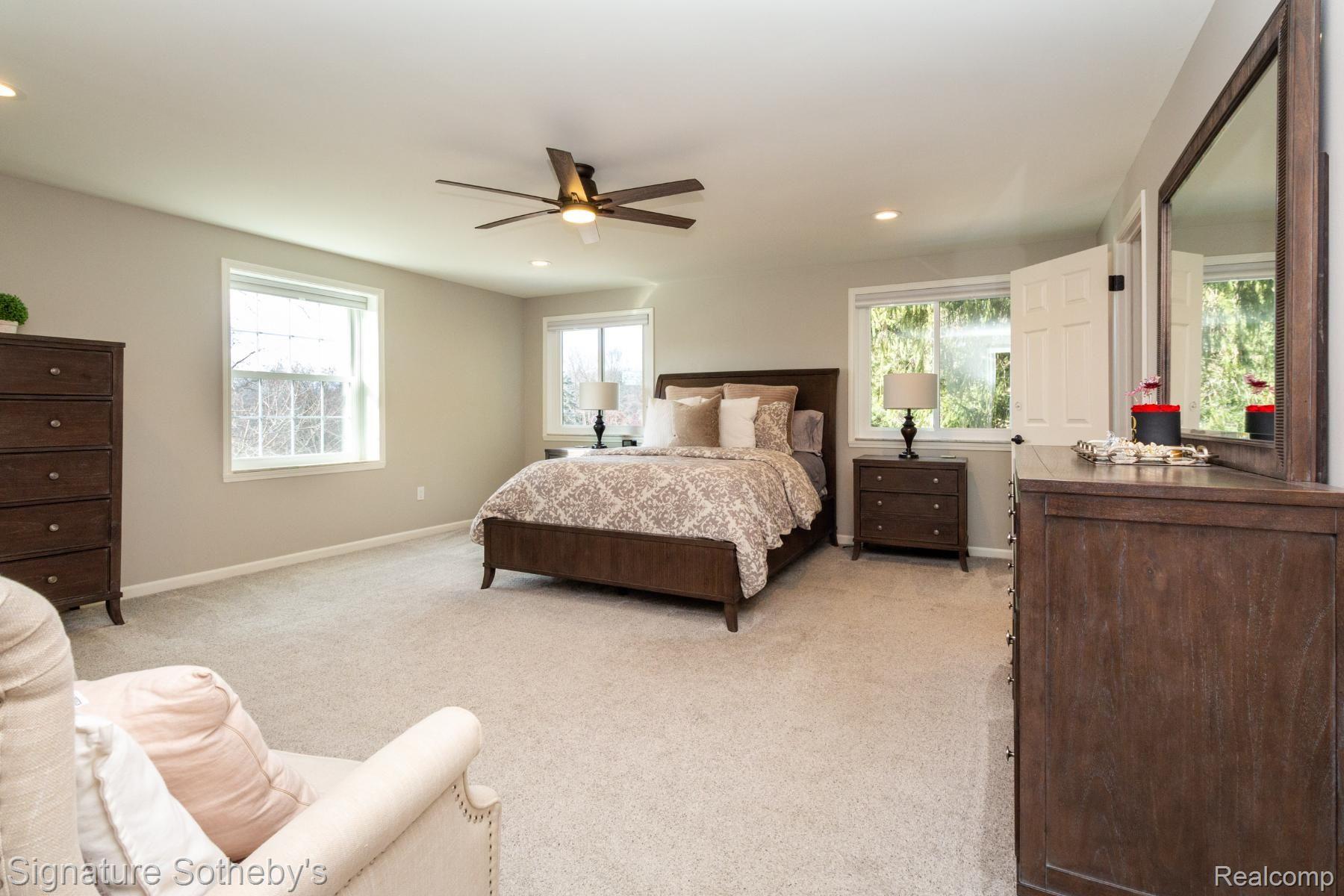 2702 CREEK BEND Drive