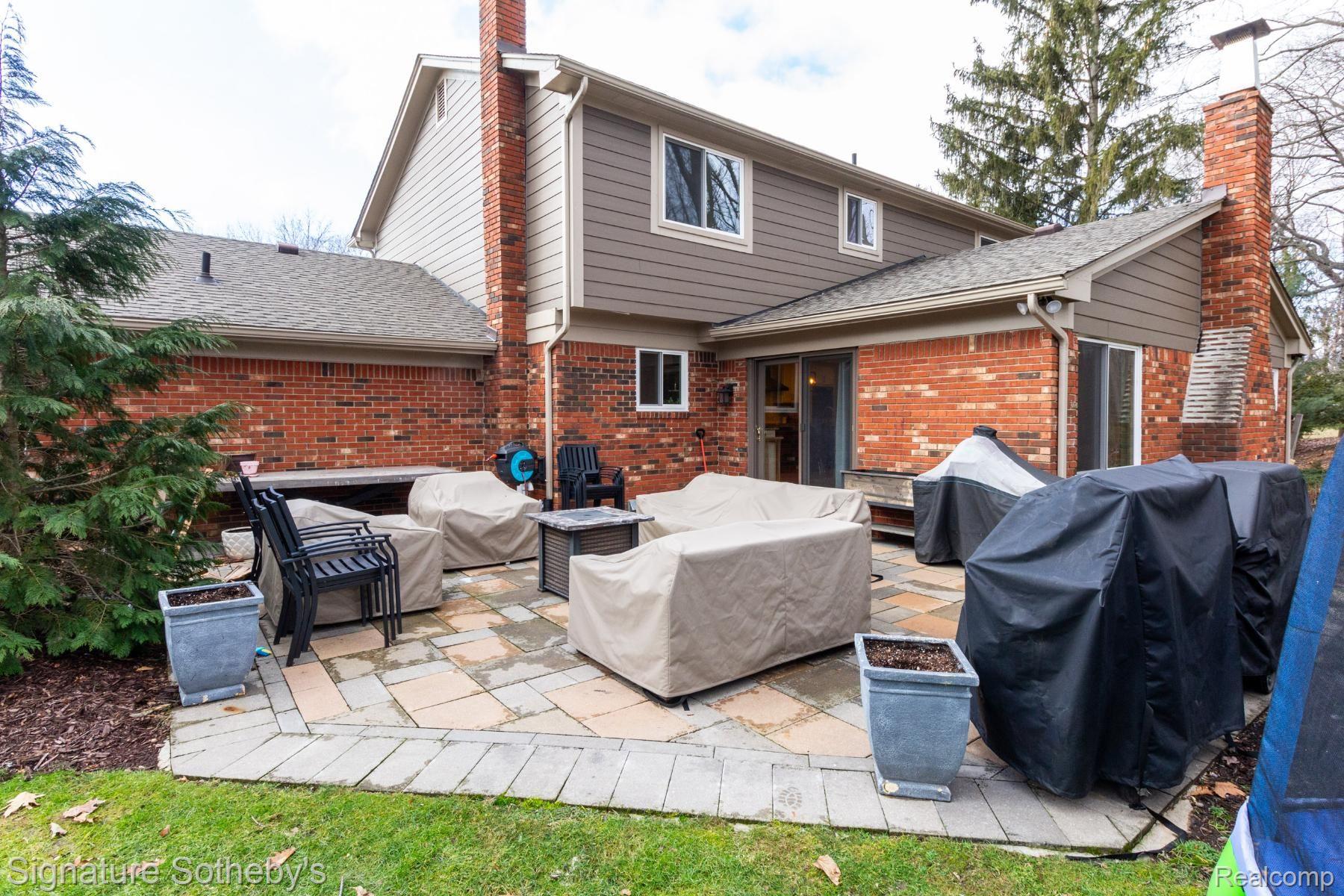 2702 CREEK BEND Drive