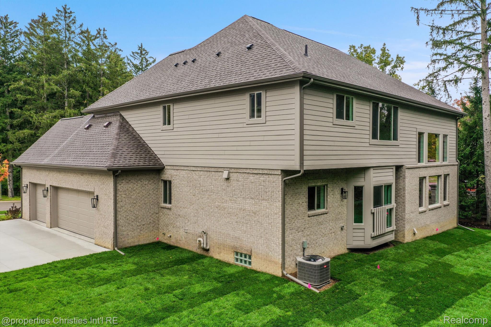 22423 Montebello Court