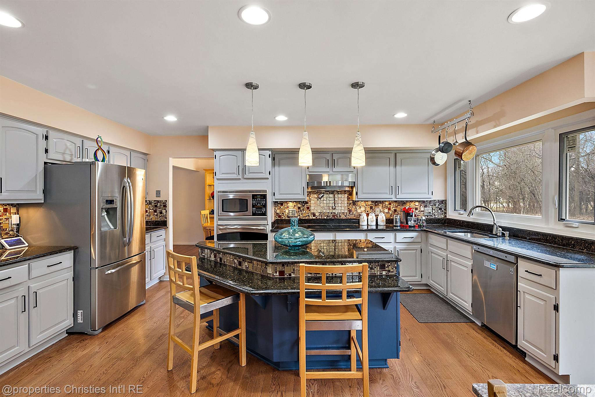 4950 Flower Hill Drive
