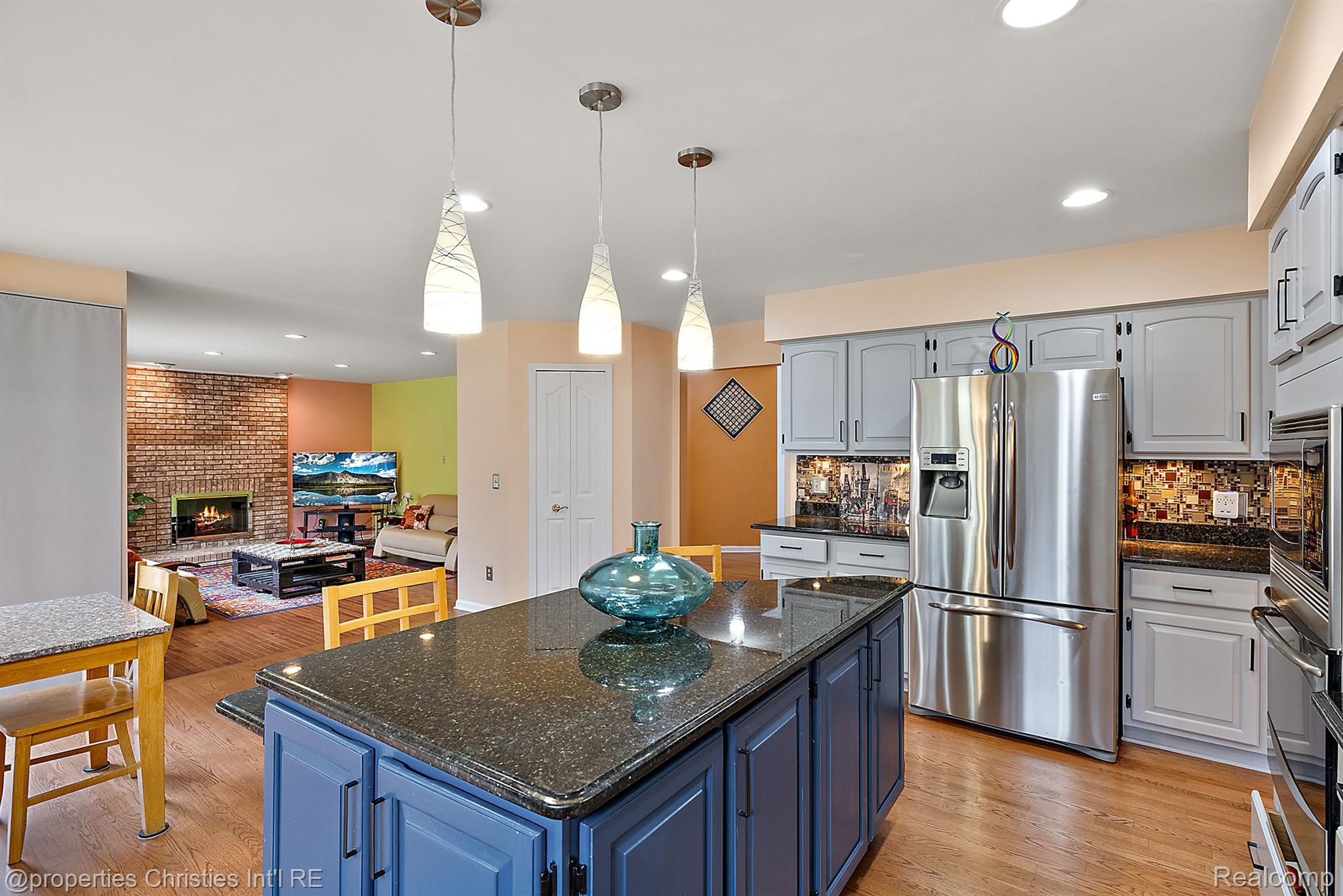 4950 Flower Hill Drive