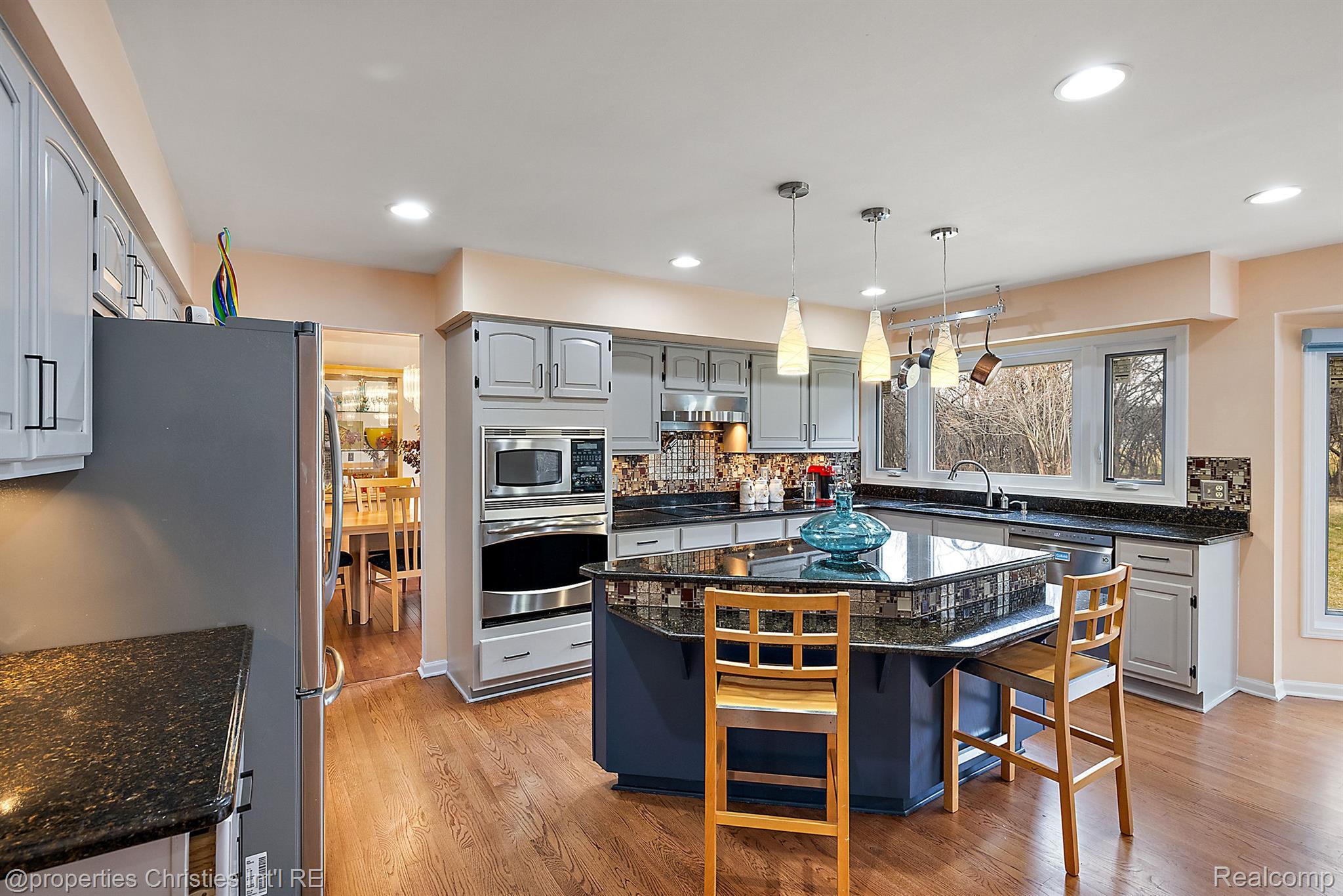 4950 Flower Hill Drive