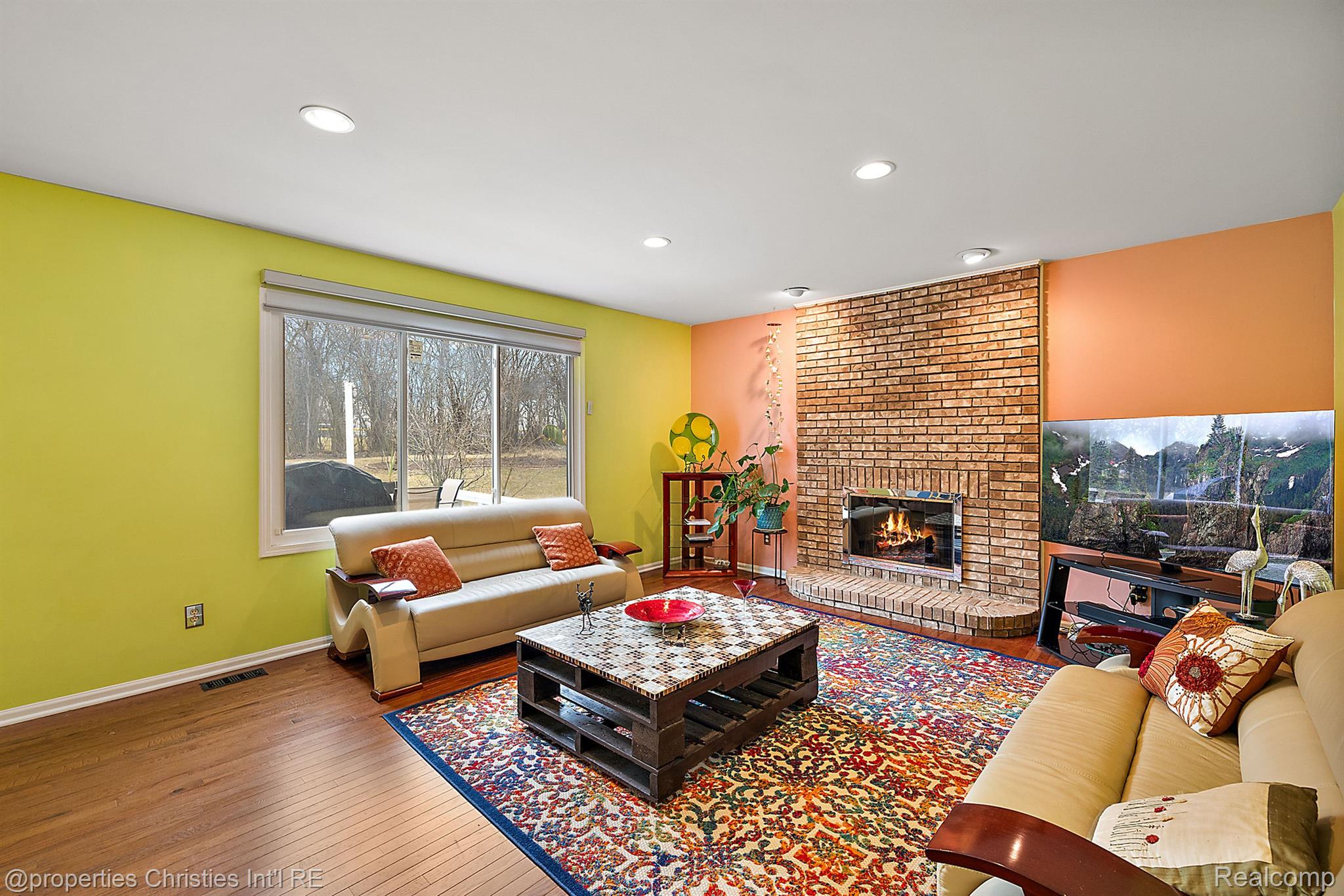 4950 Flower Hill Drive
