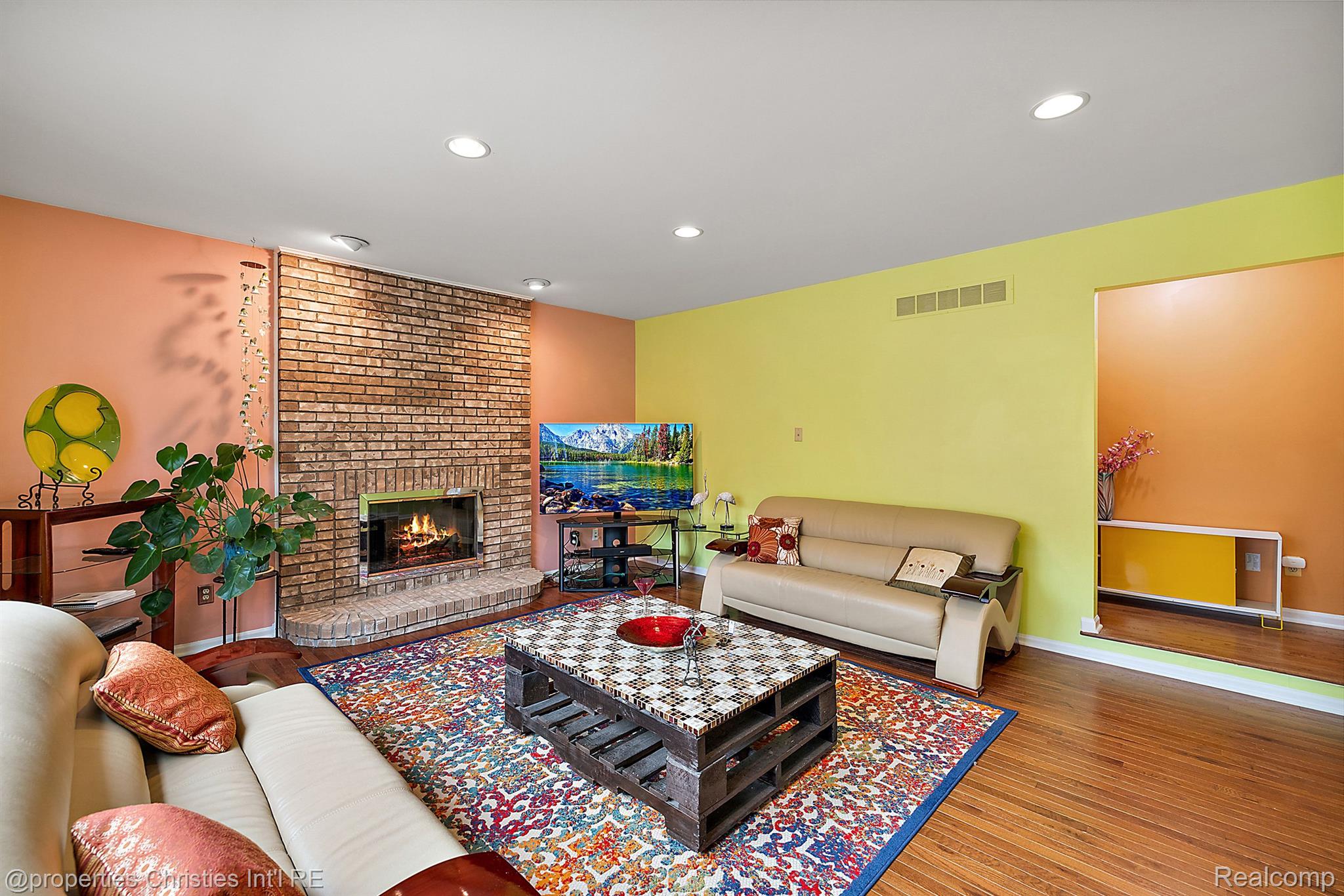 4950 Flower Hill Drive