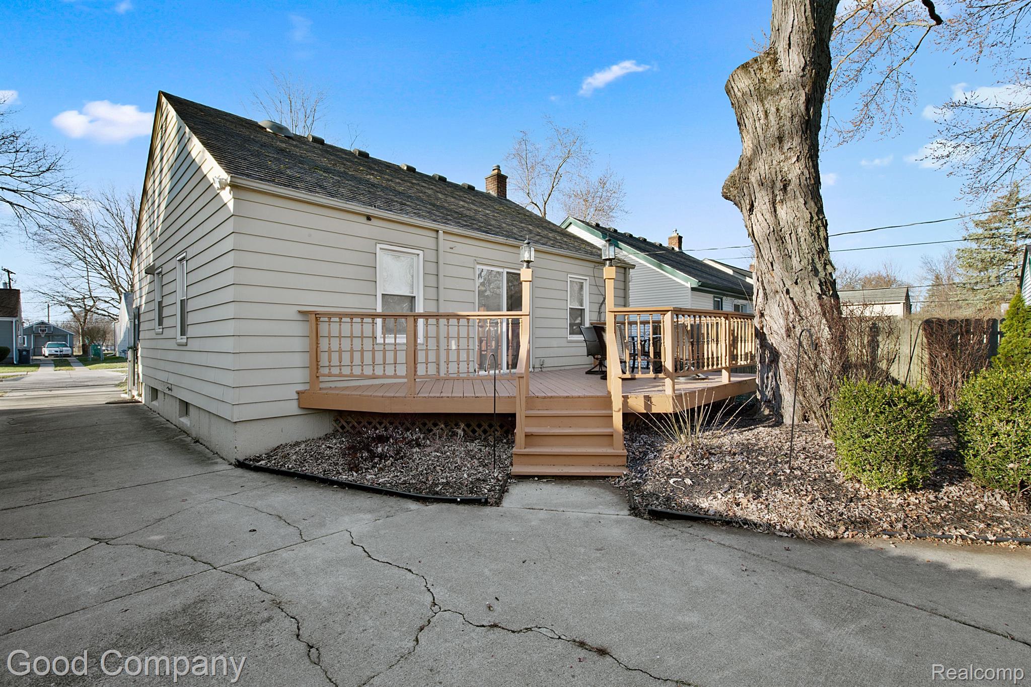 3322 RAVENA Avenue