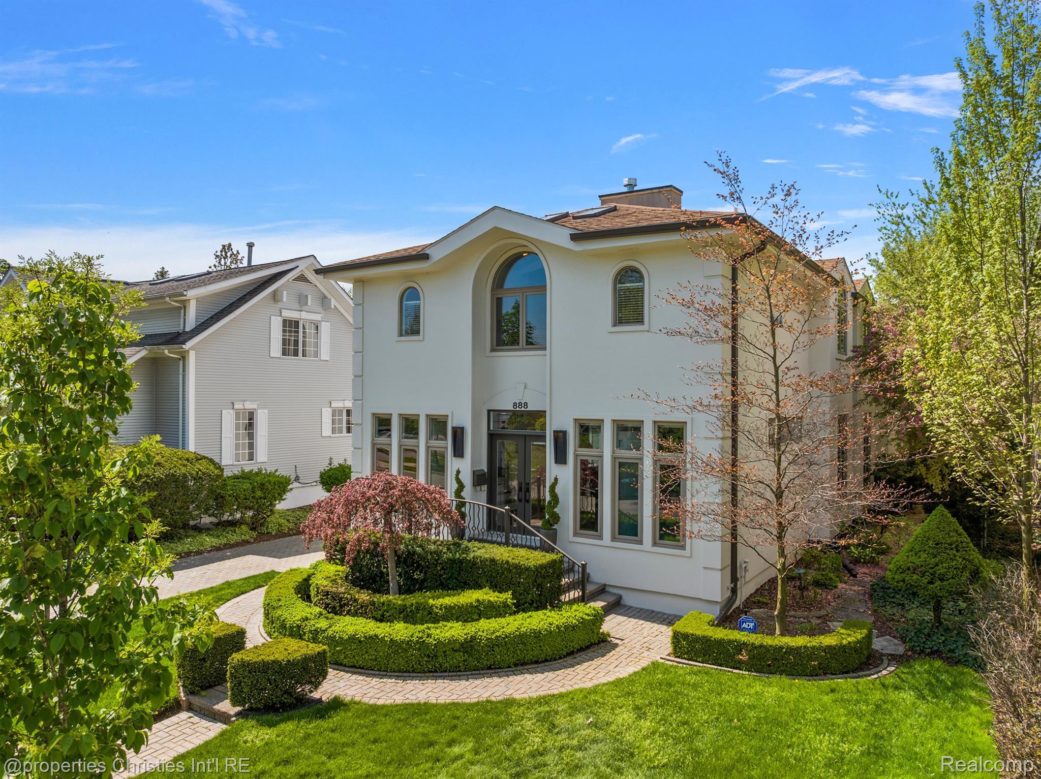 888 Purdy Street