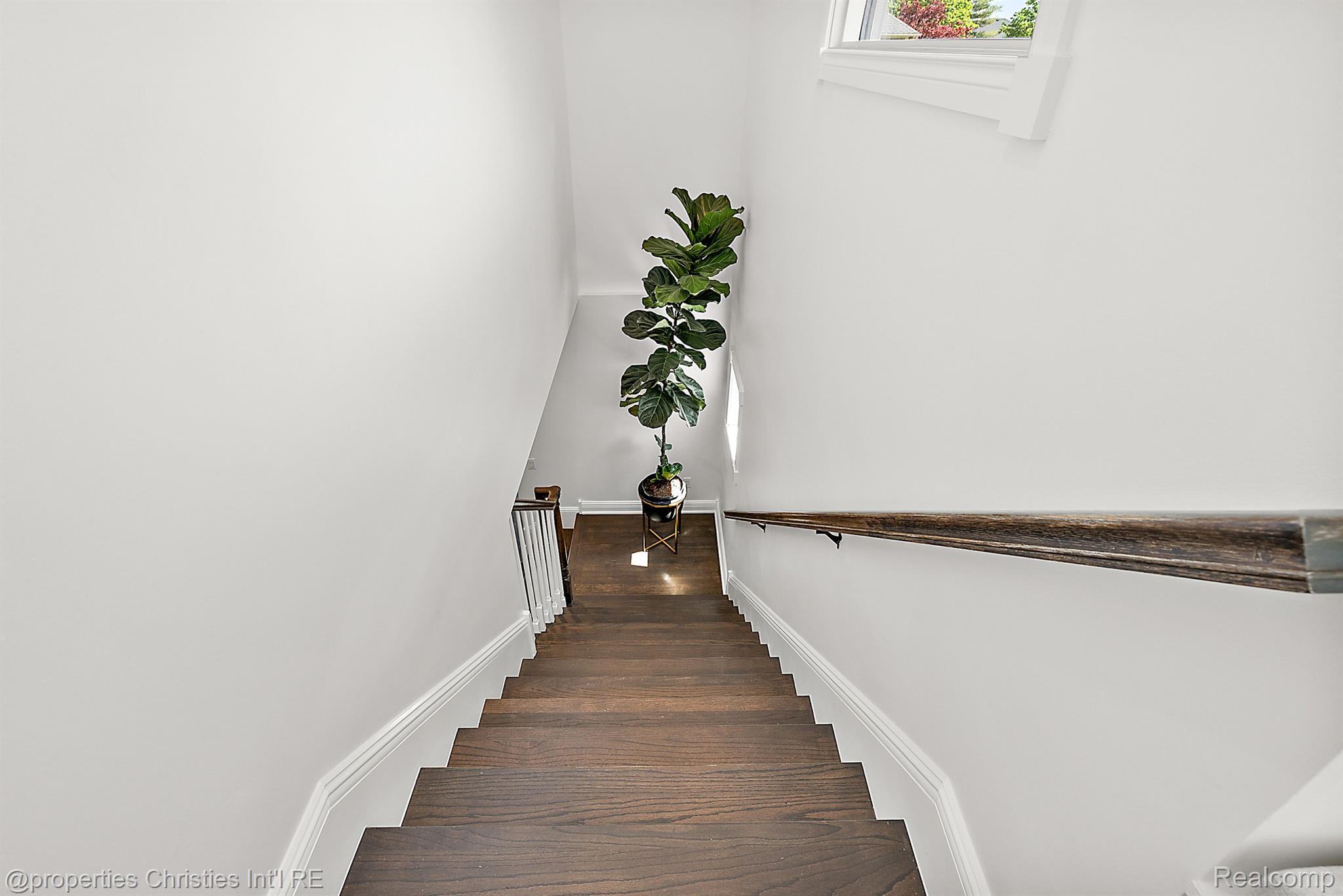 888 Purdy Street