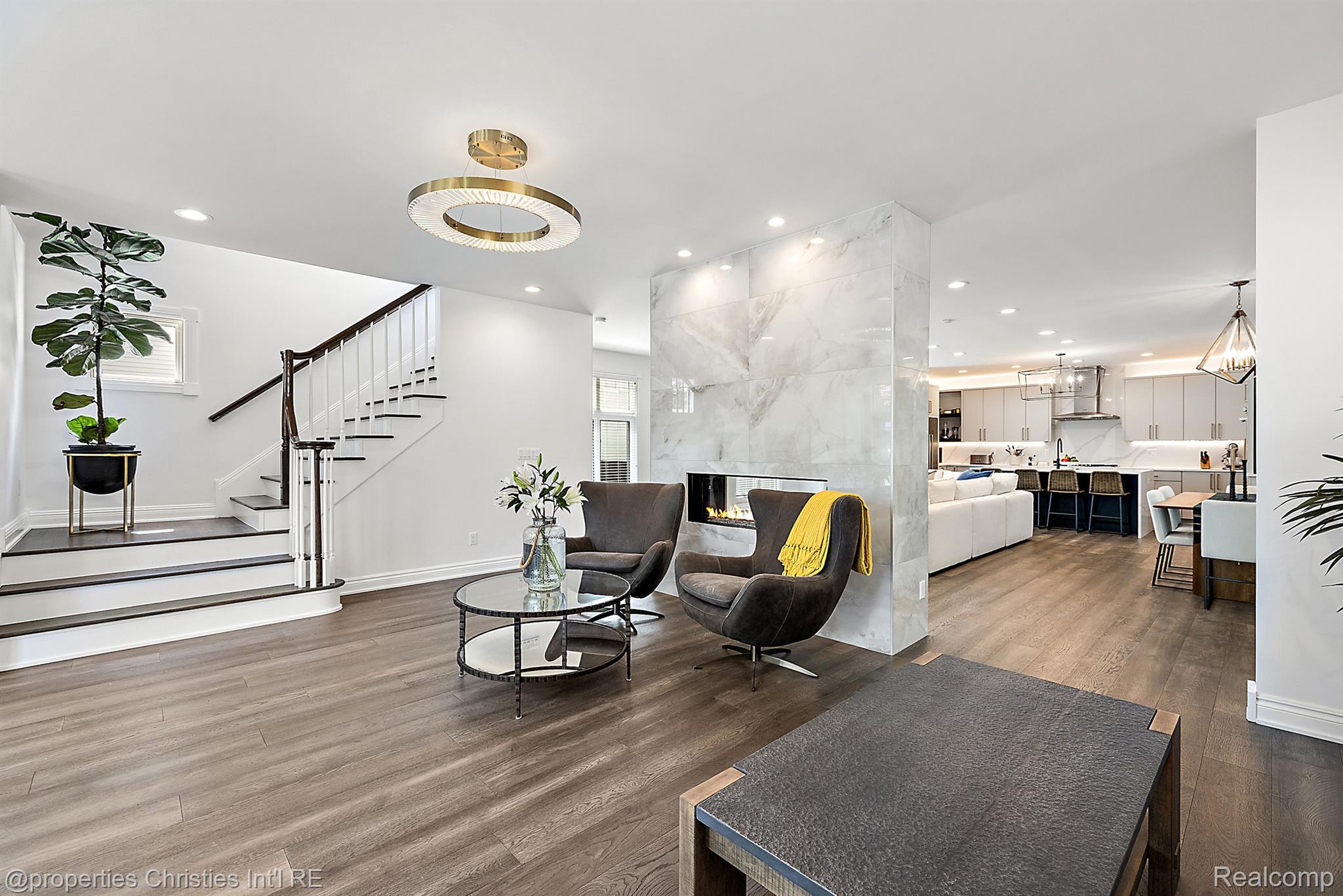 888 Purdy Street
