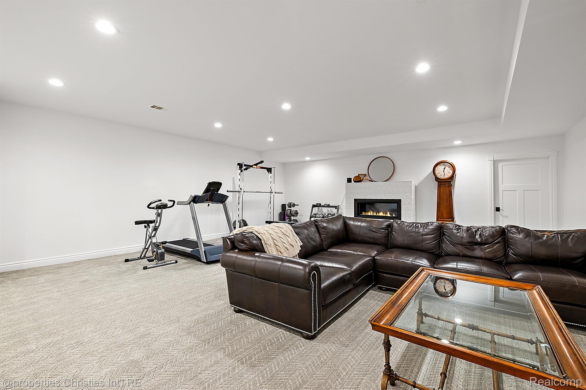 888 Purdy Street