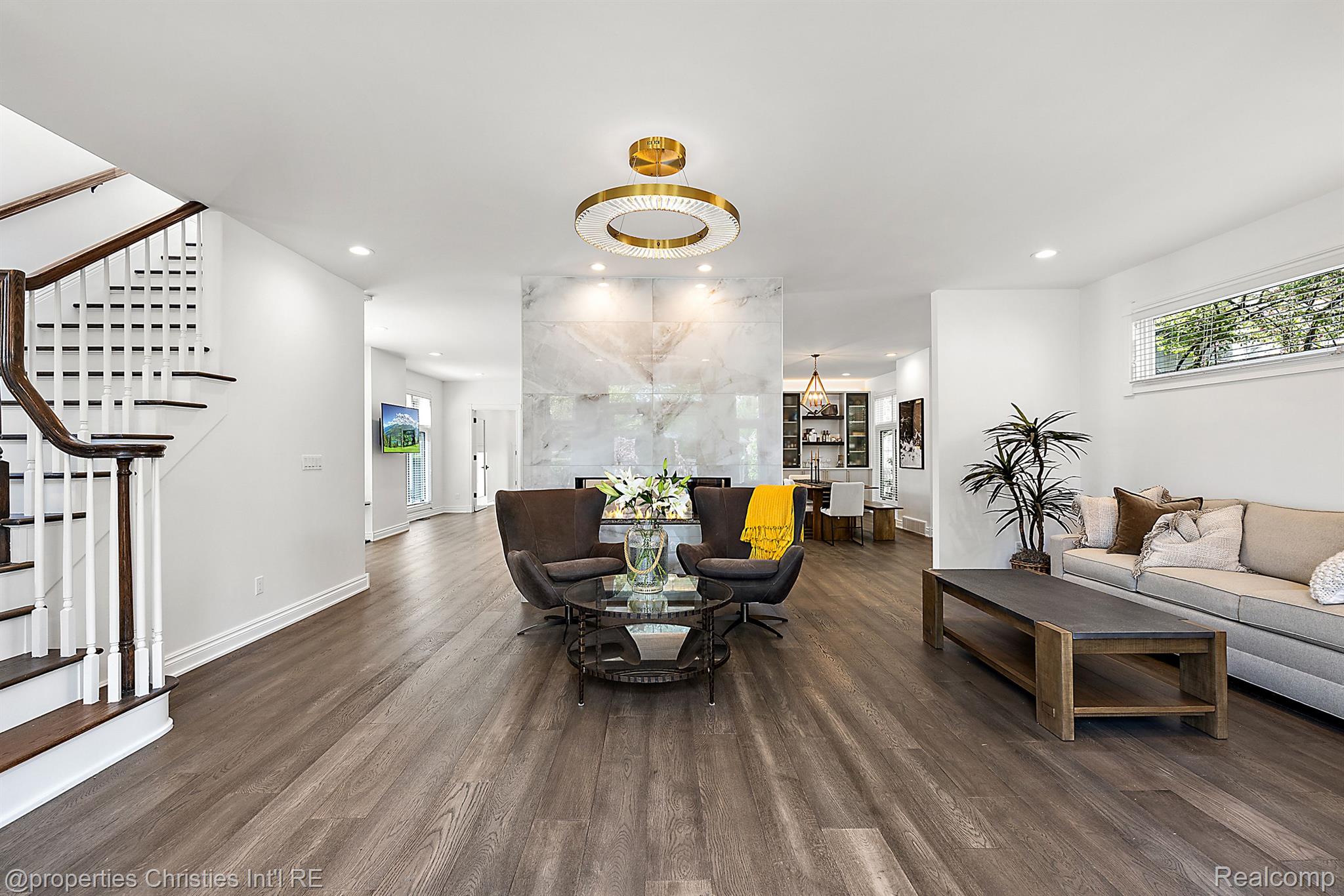 888 Purdy Street