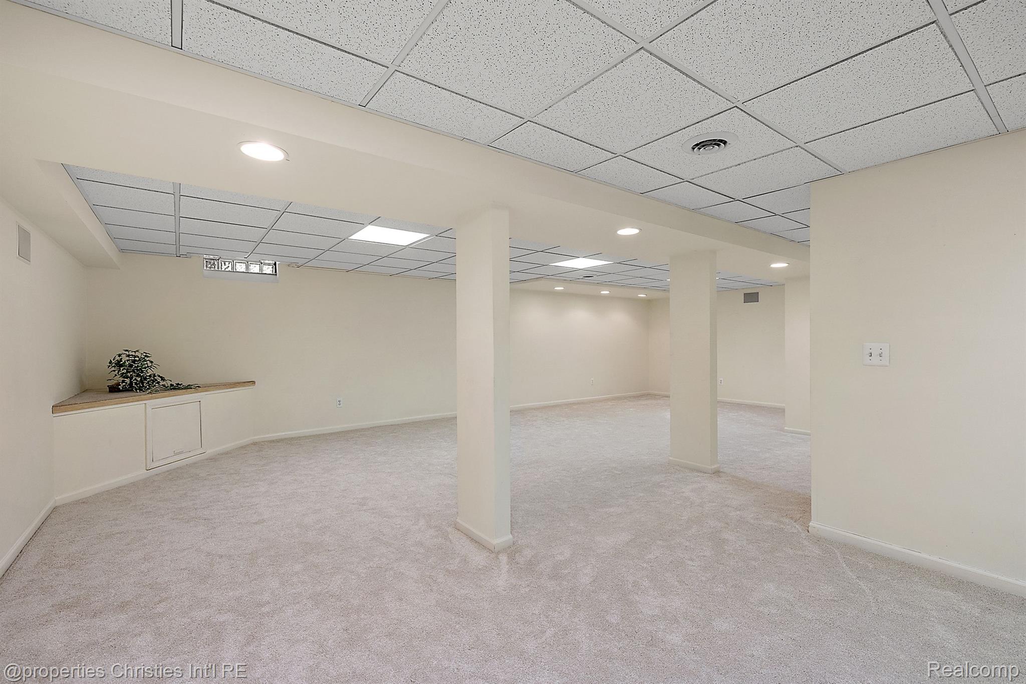 1428 Bradbury Drive