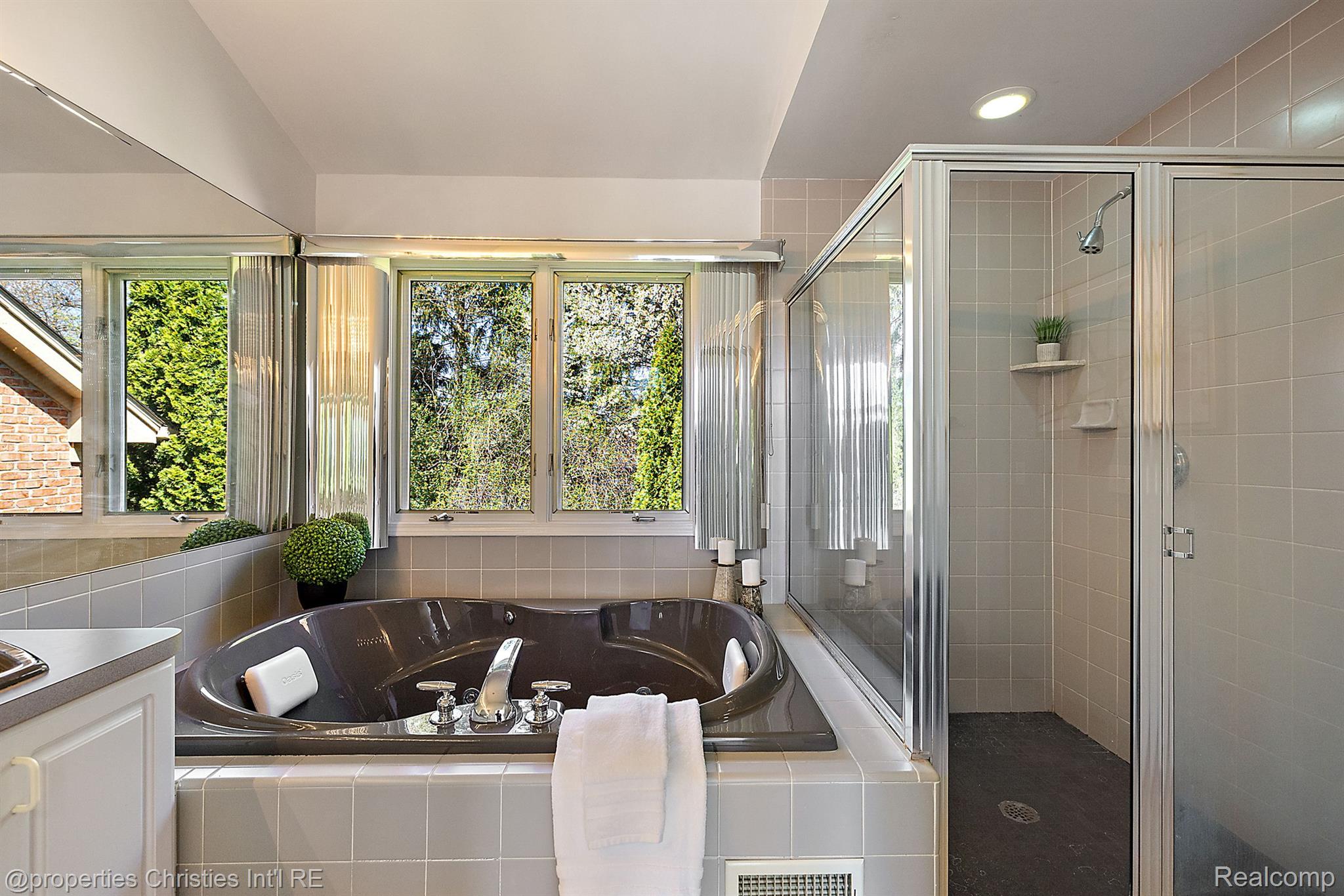 1428 Bradbury Drive