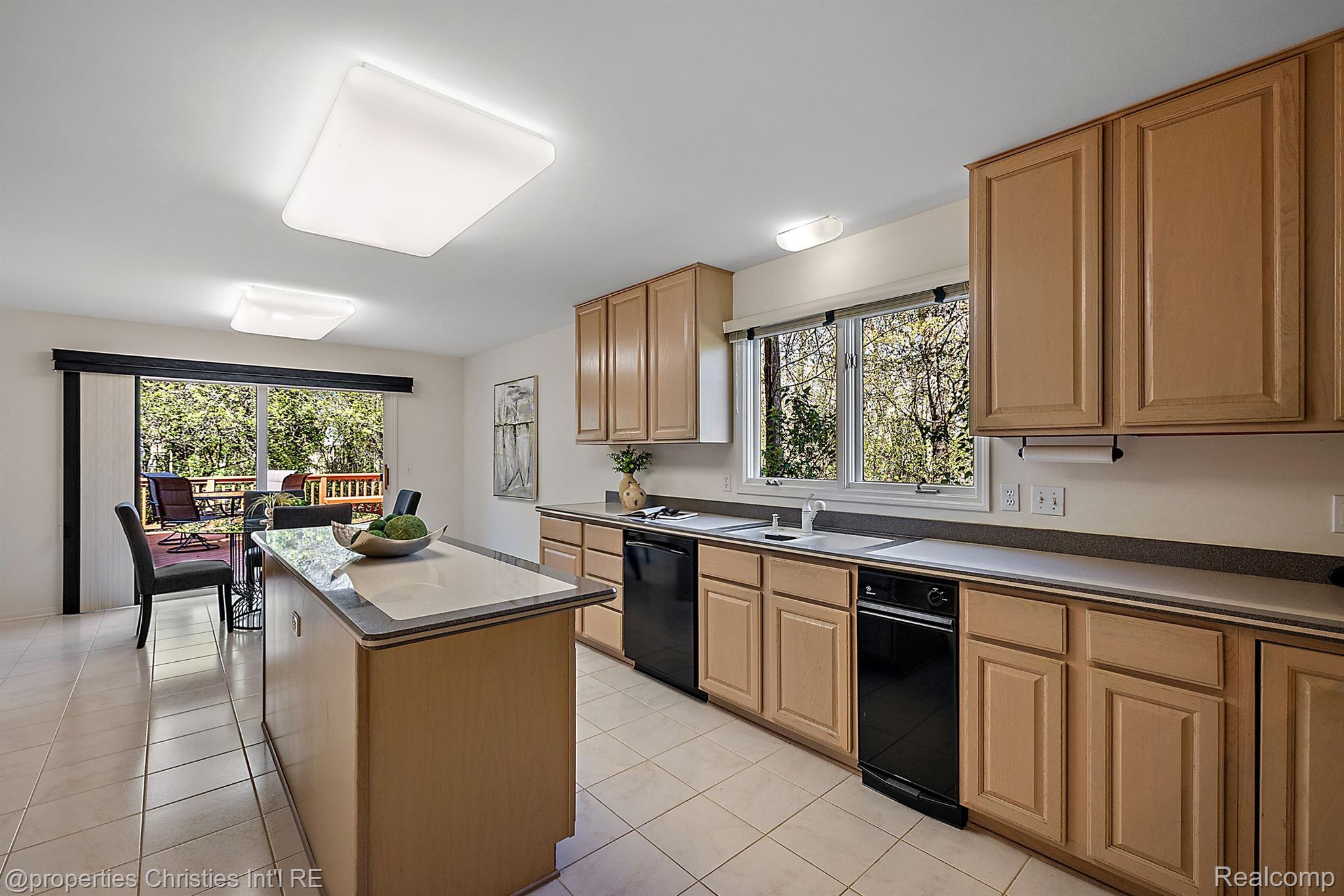 1428 Bradbury Drive