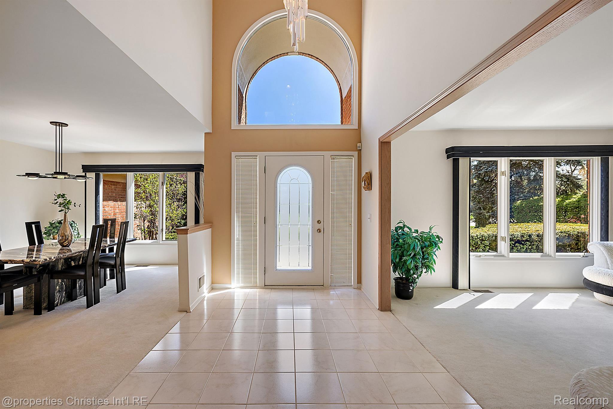 1428 Bradbury Drive