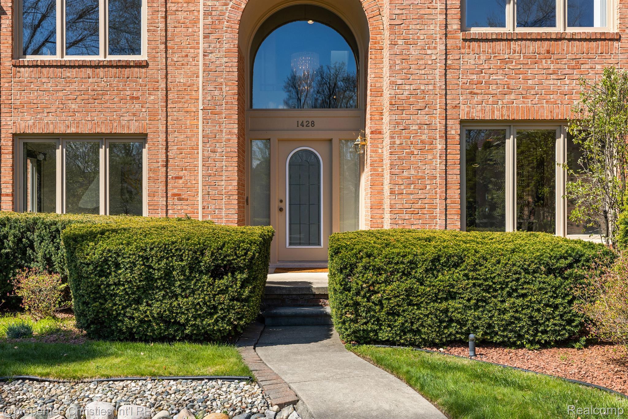 1428 Bradbury Drive