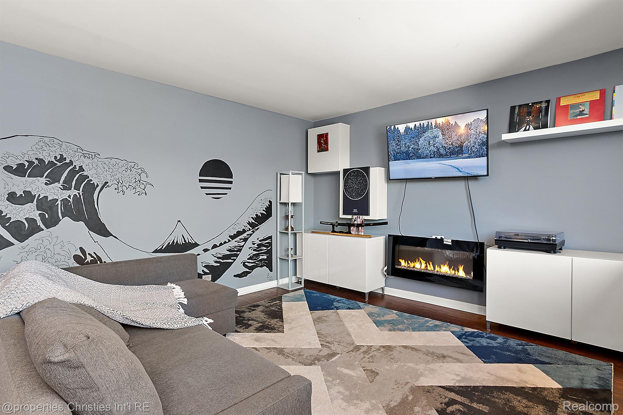 1050 Wall Street 2B