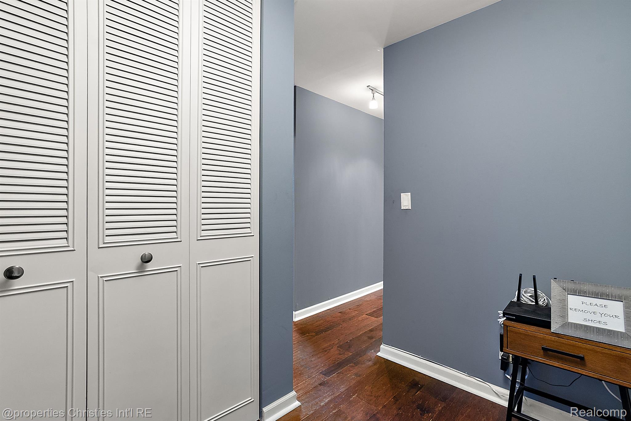 1050 Wall Street 2B