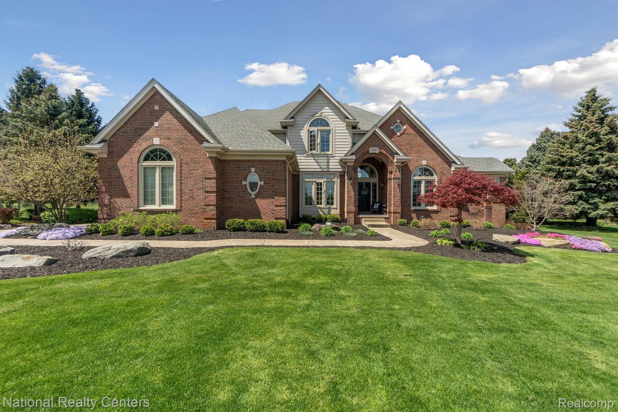 1234 SAINT ANDREWS