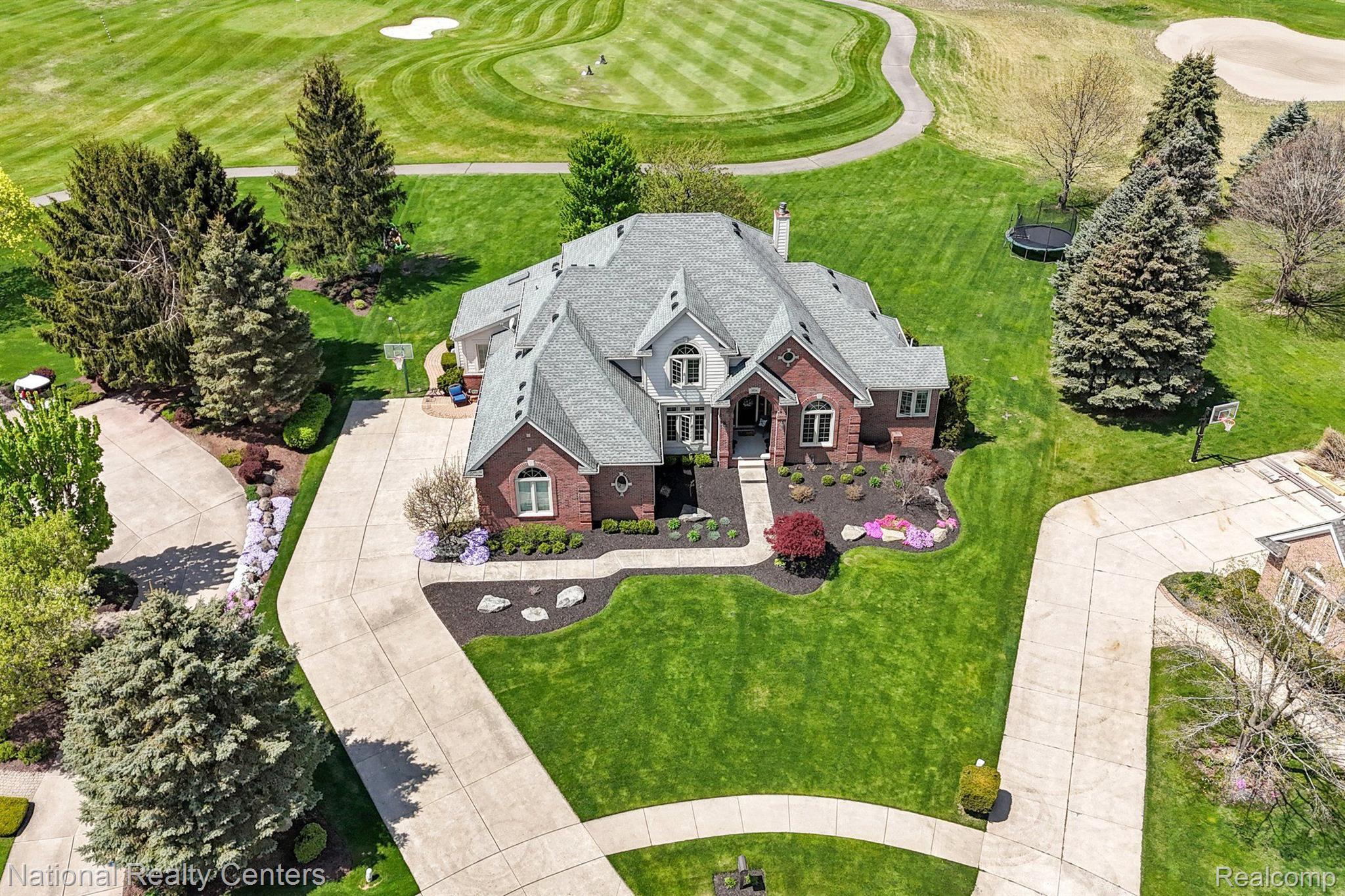 1234 SAINT ANDREWS