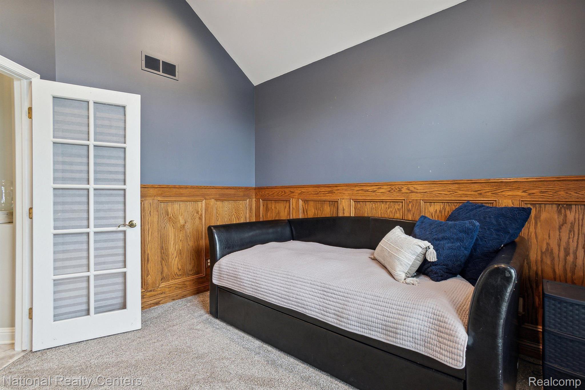 1234 SAINT ANDREWS