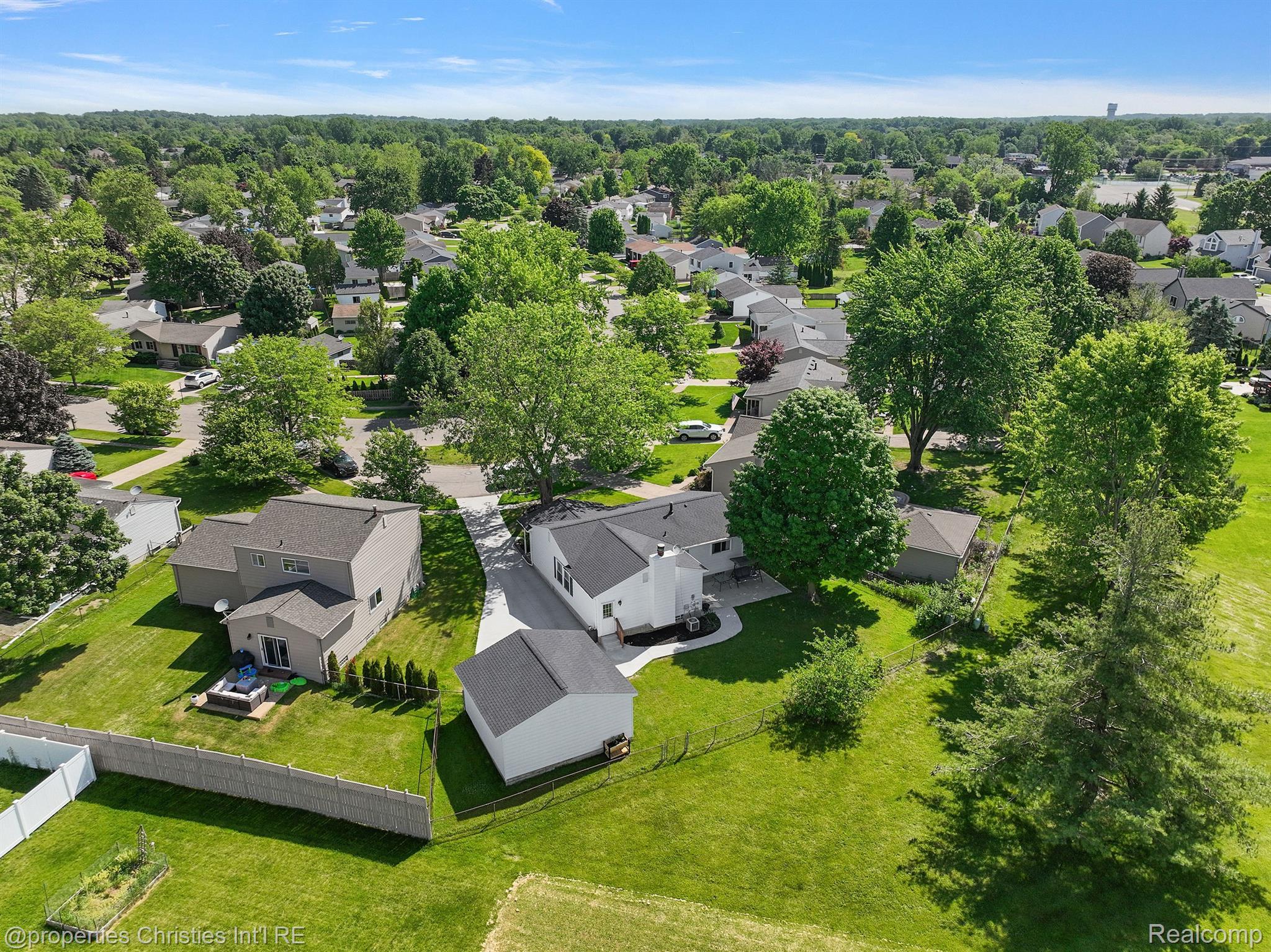 1196 Vassar