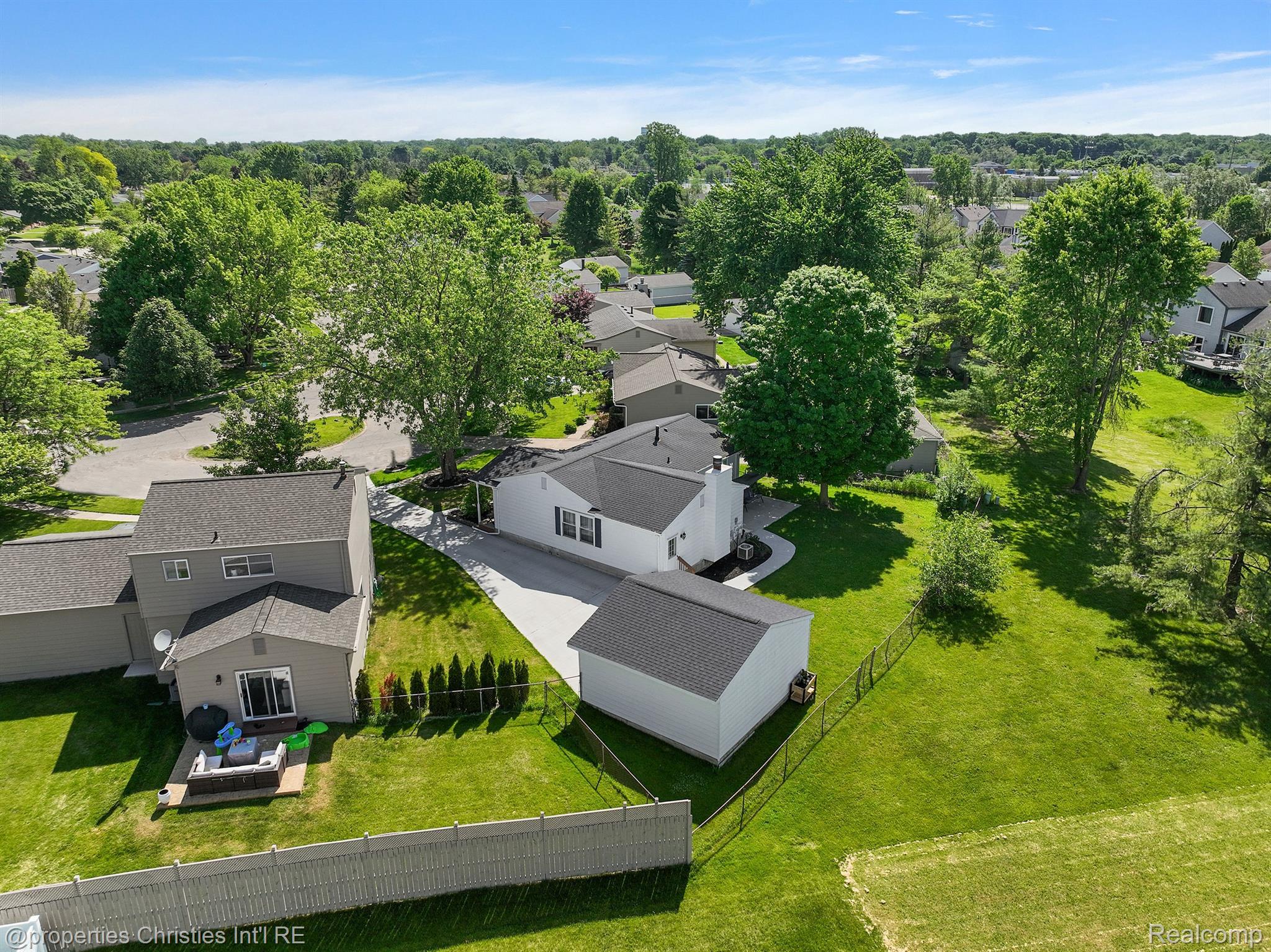 1196 Vassar